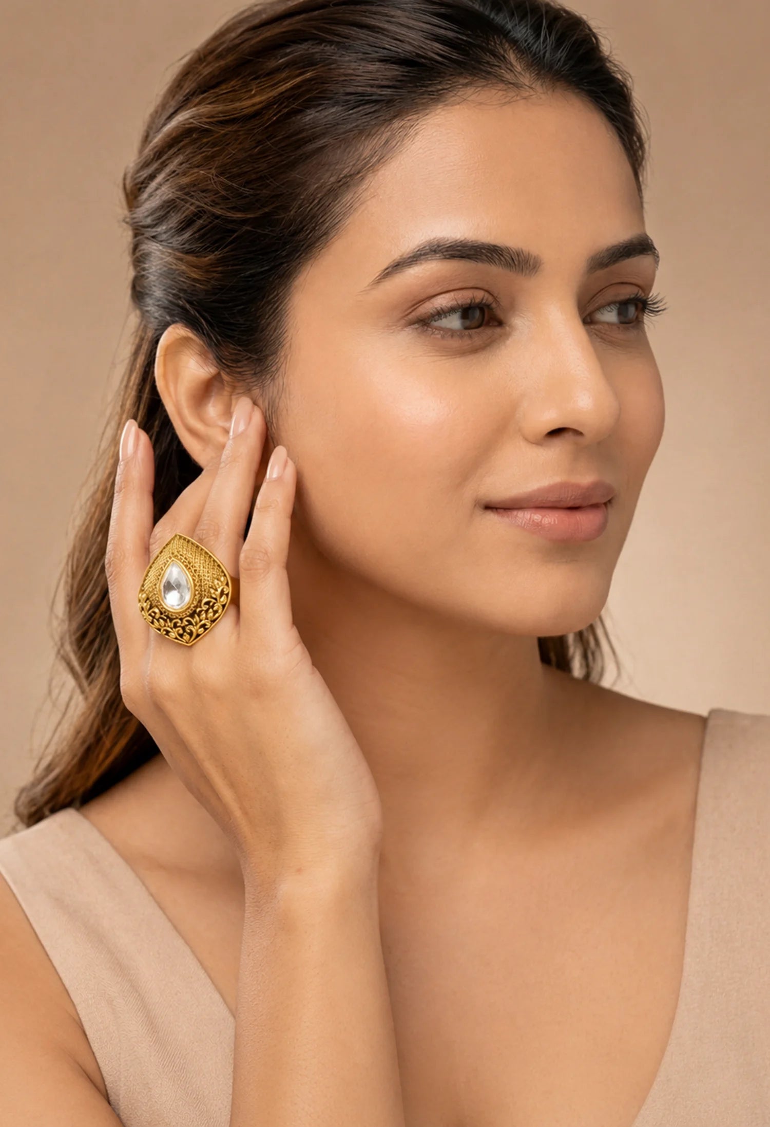 Noor Teardrop Ring