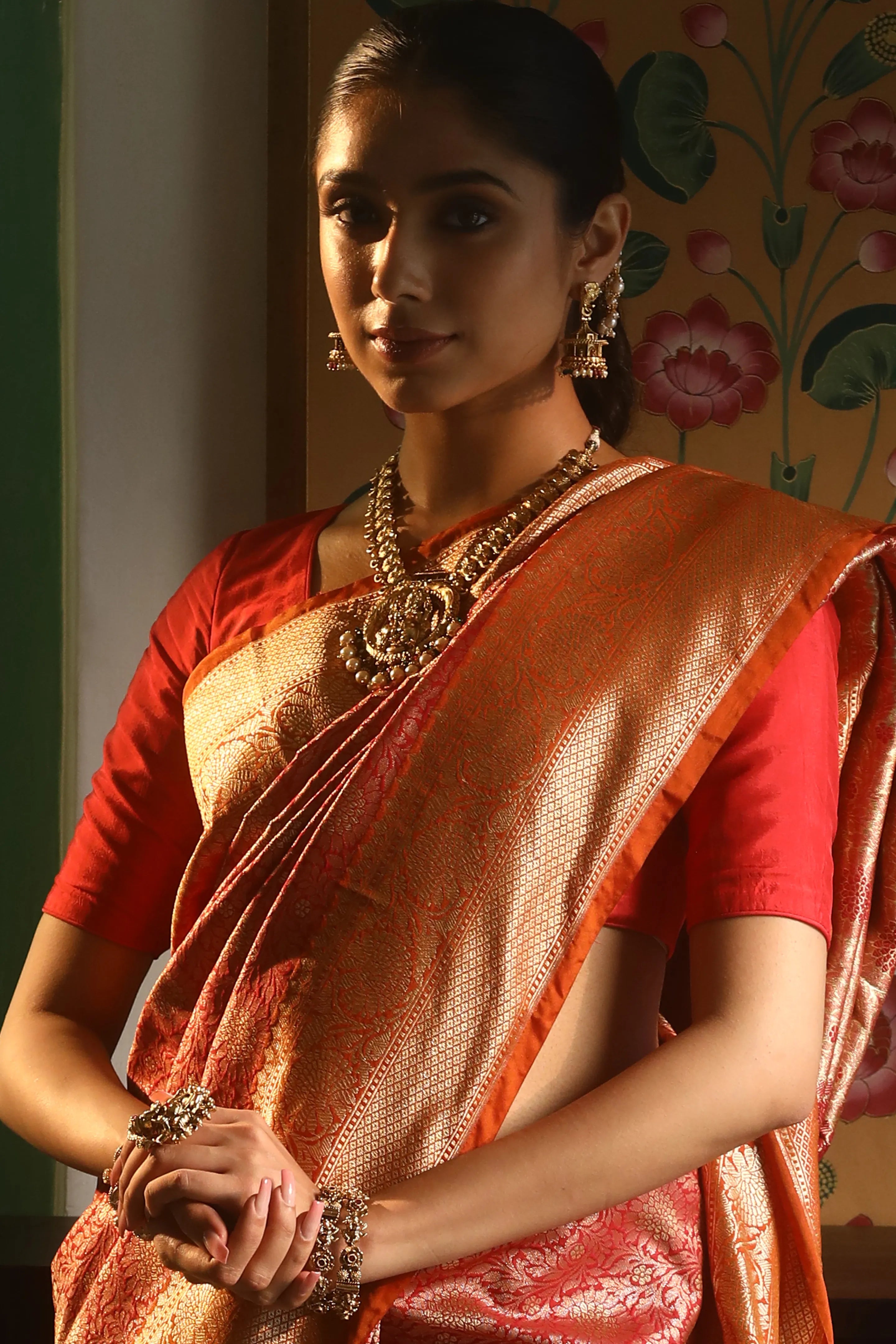 Vinayak Necklace Set