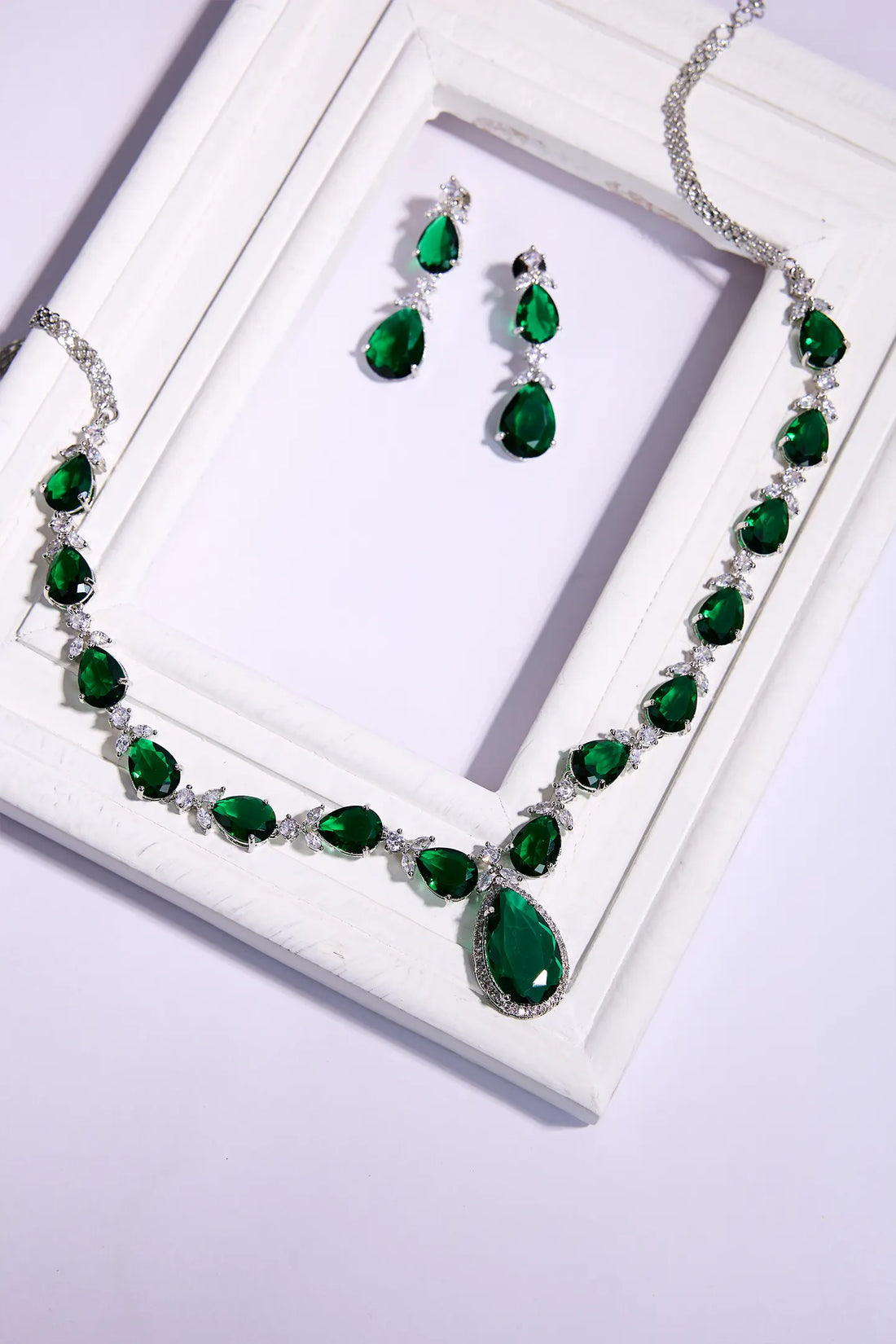 Elegant Allure Illuminate with Emerald Elegance