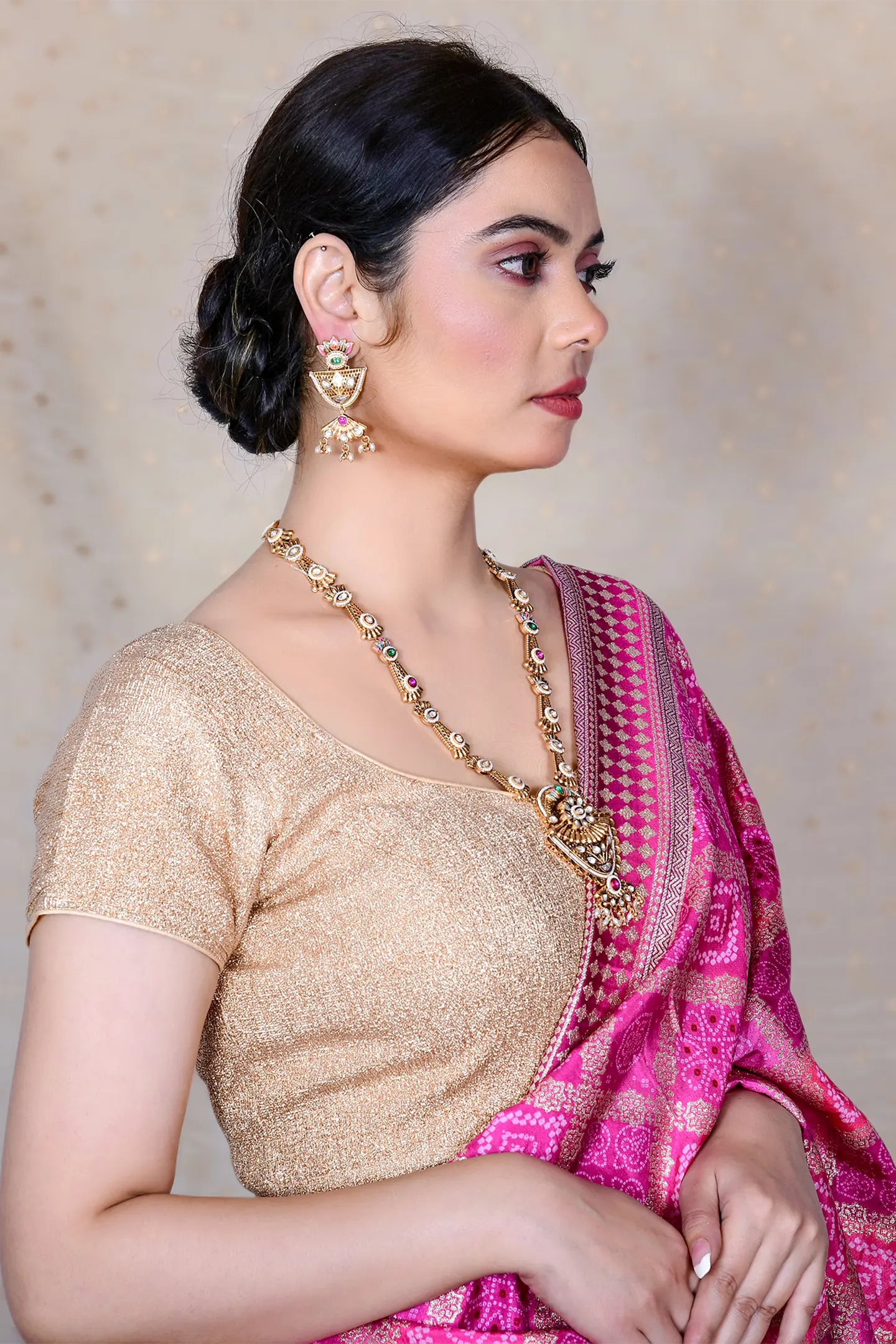 Saanvi Necklace Set