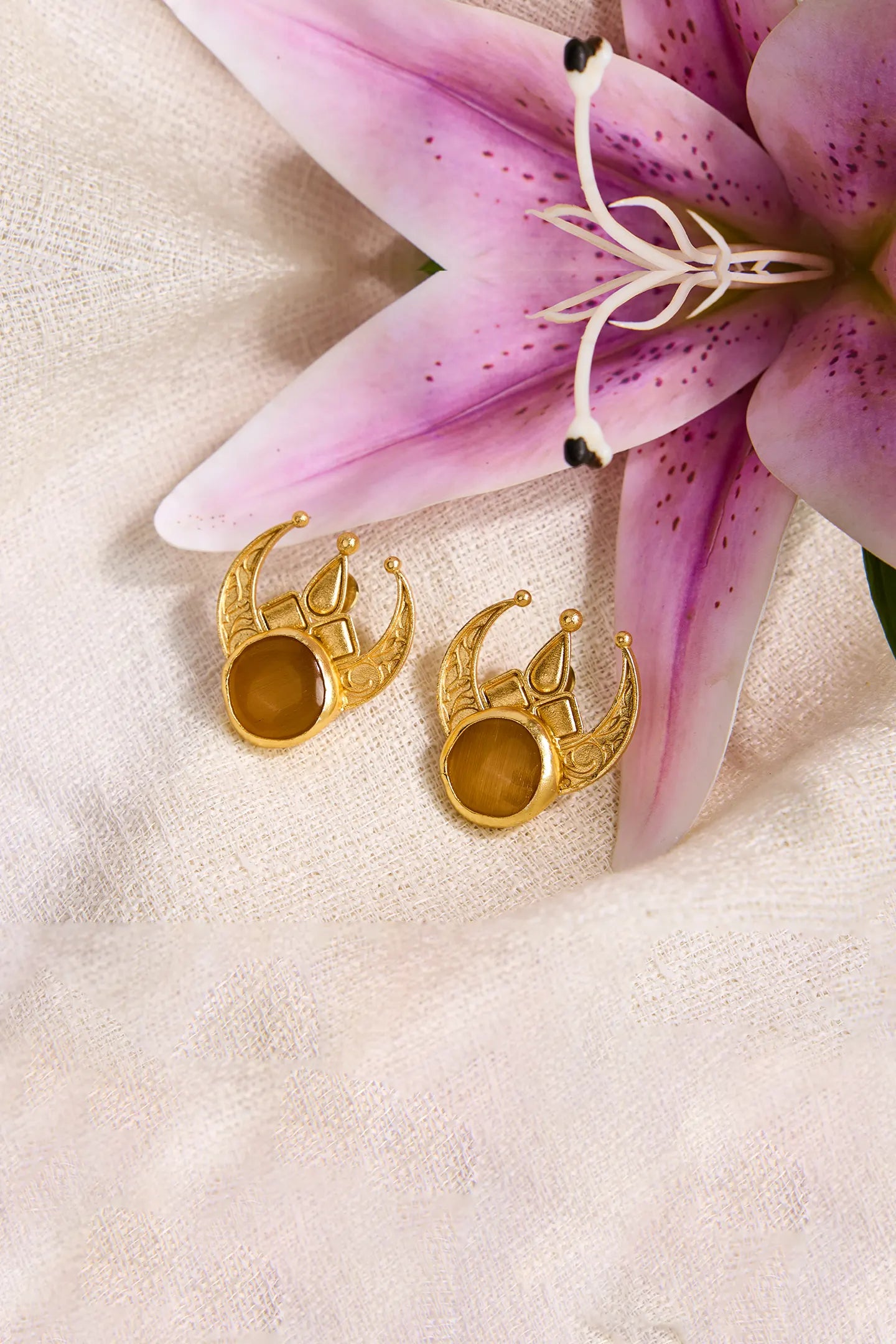 Regal Radiance Earrings