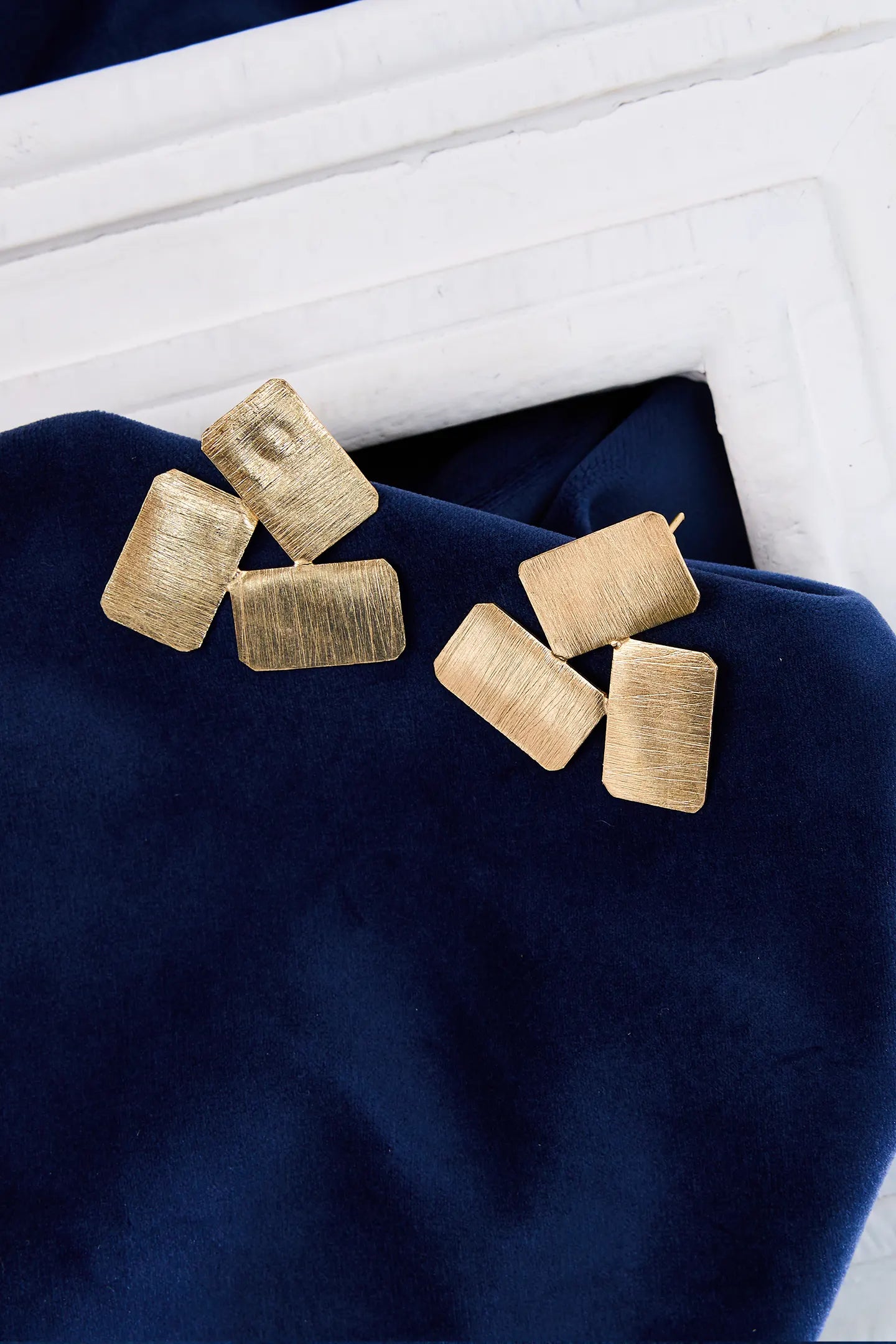 Leaflet Charm Earrings