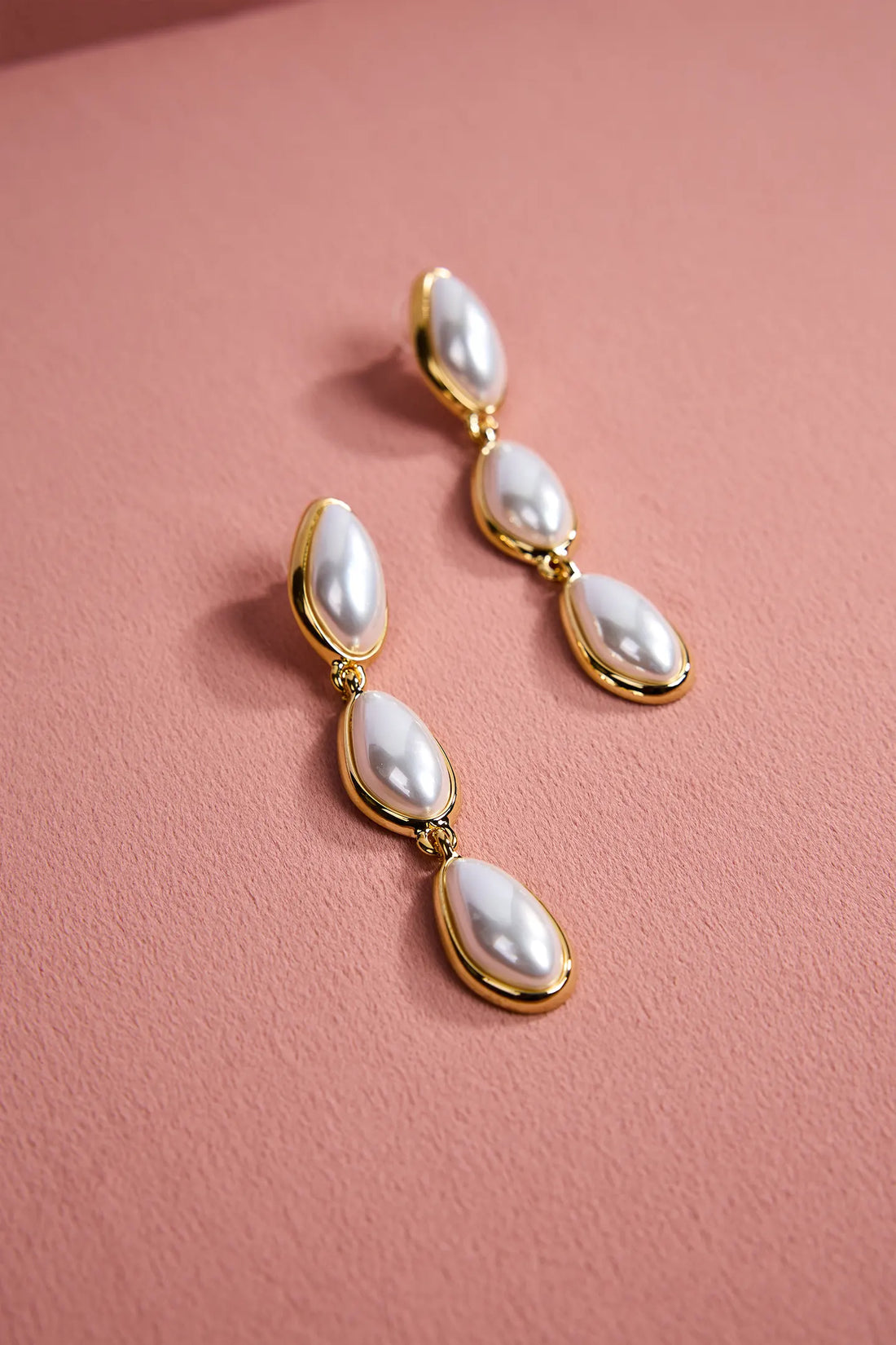 Pearl Glow Earrings