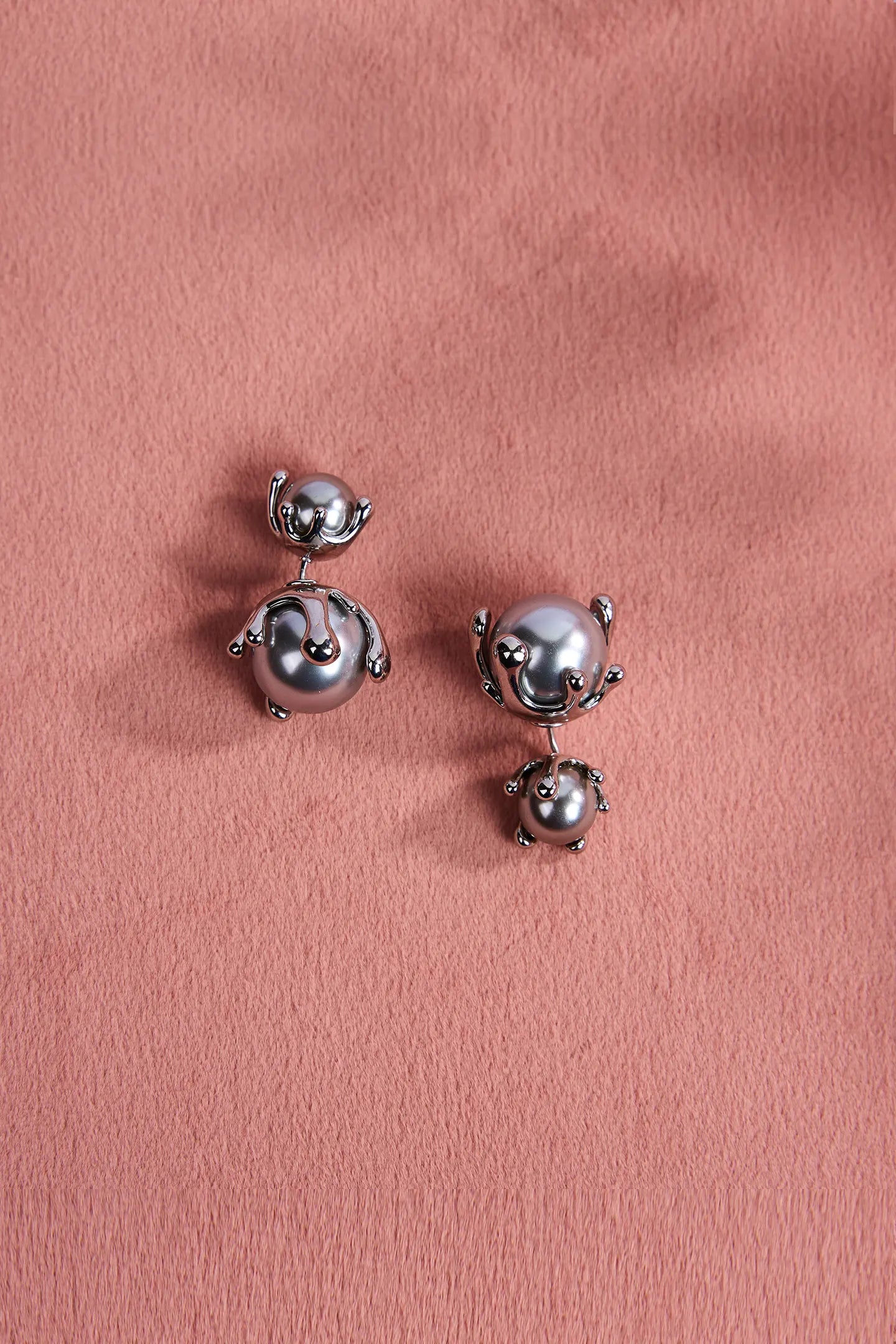 Elegant Grey Pearl Earrings