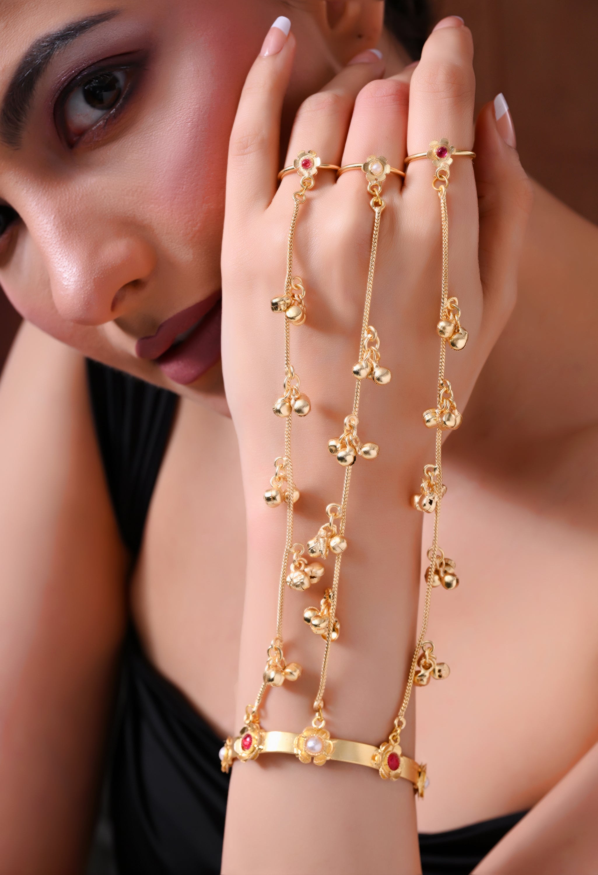 Golden Cascade Hand Harness