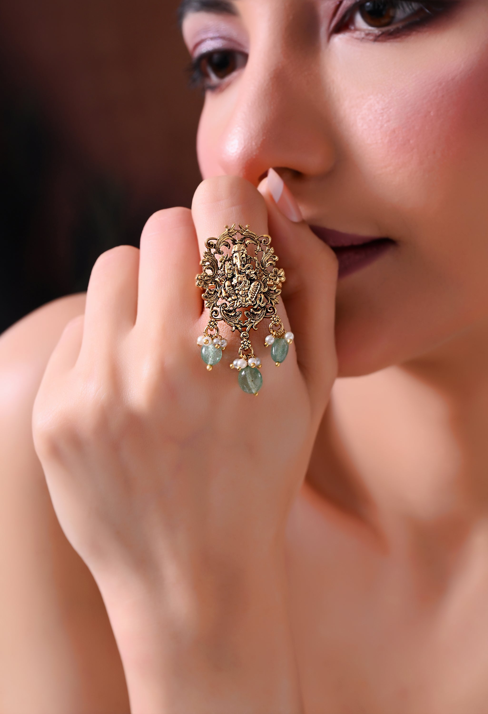 Divine Emerald Ganesha Ring