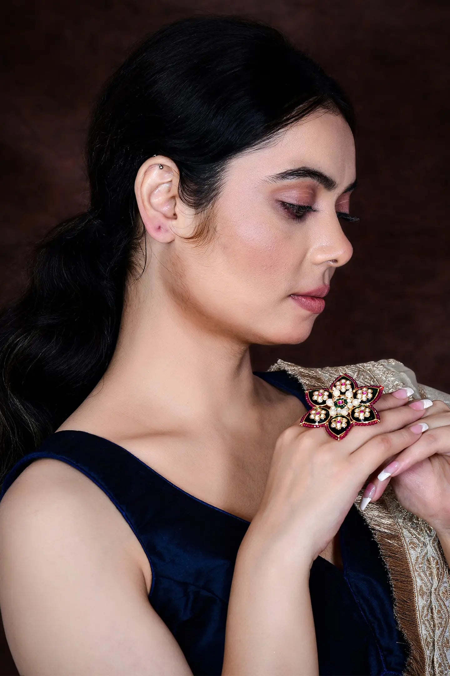 Hala Finger Ring