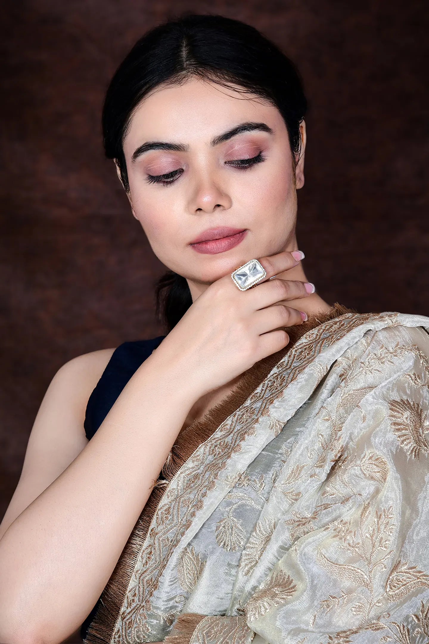Adela Ring