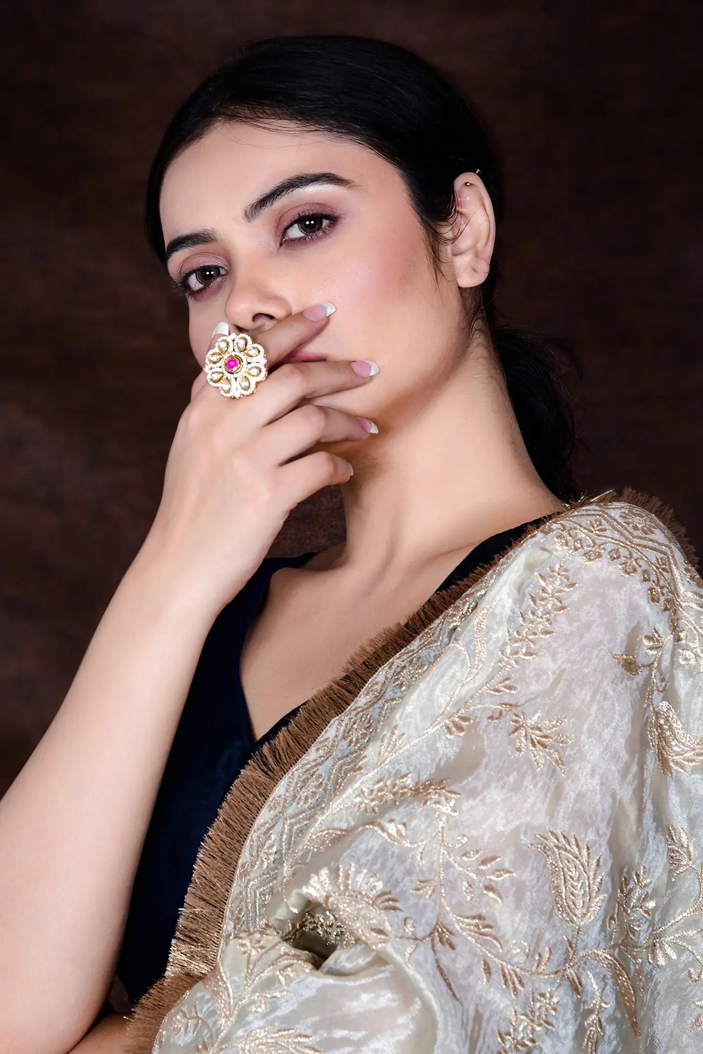 Aribaa Finger Ring