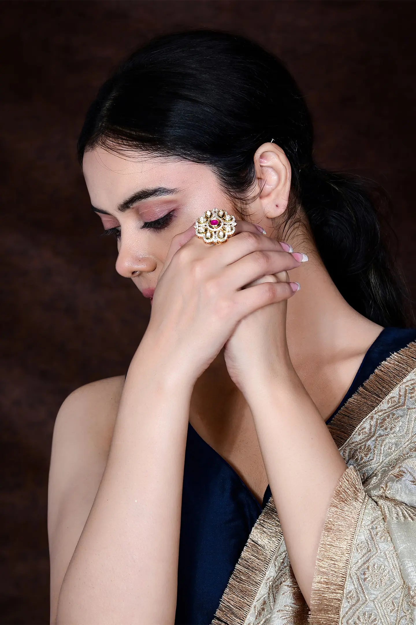 Aribaa Finger Ring