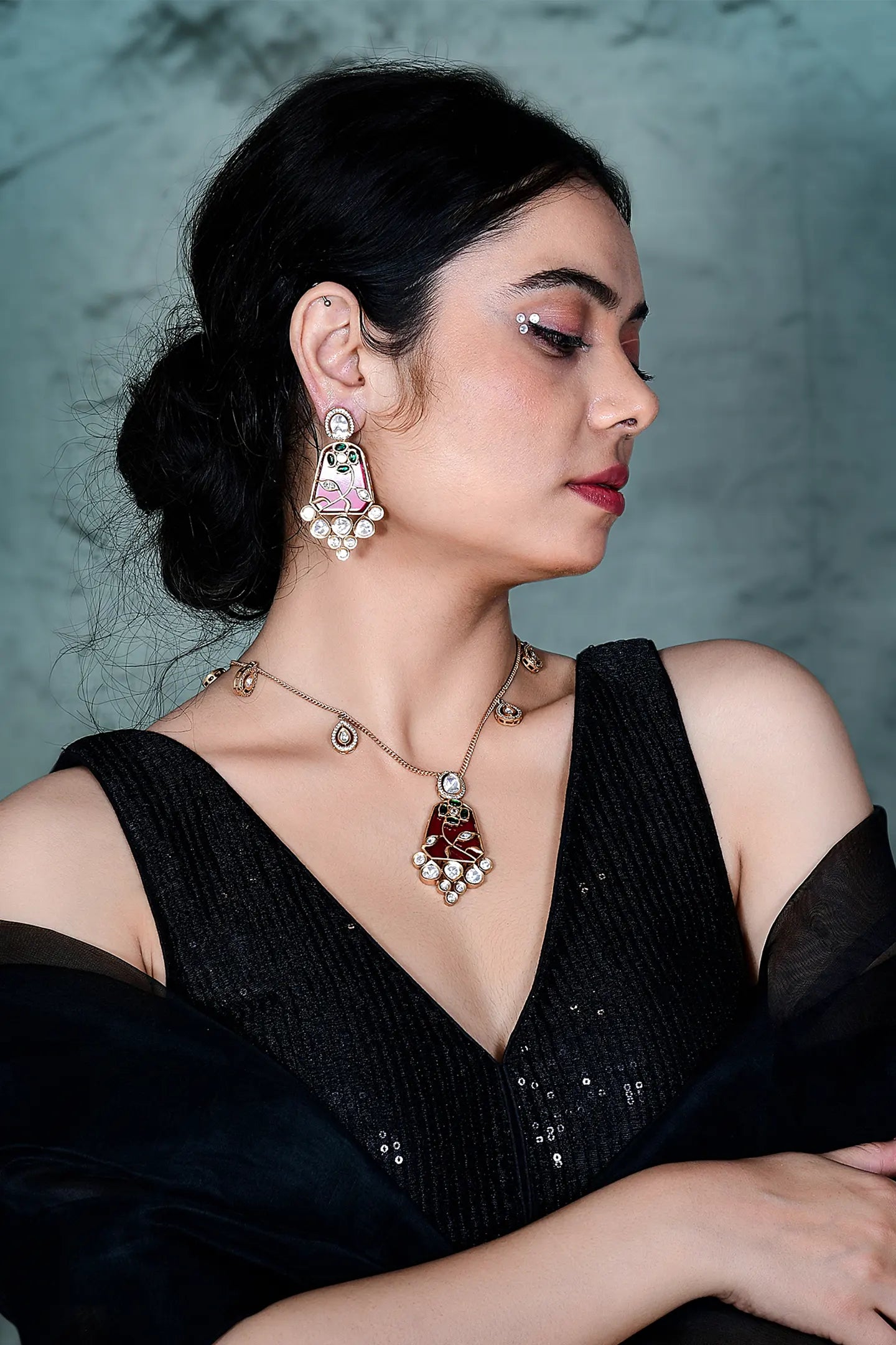 Suhasini Pendant Set