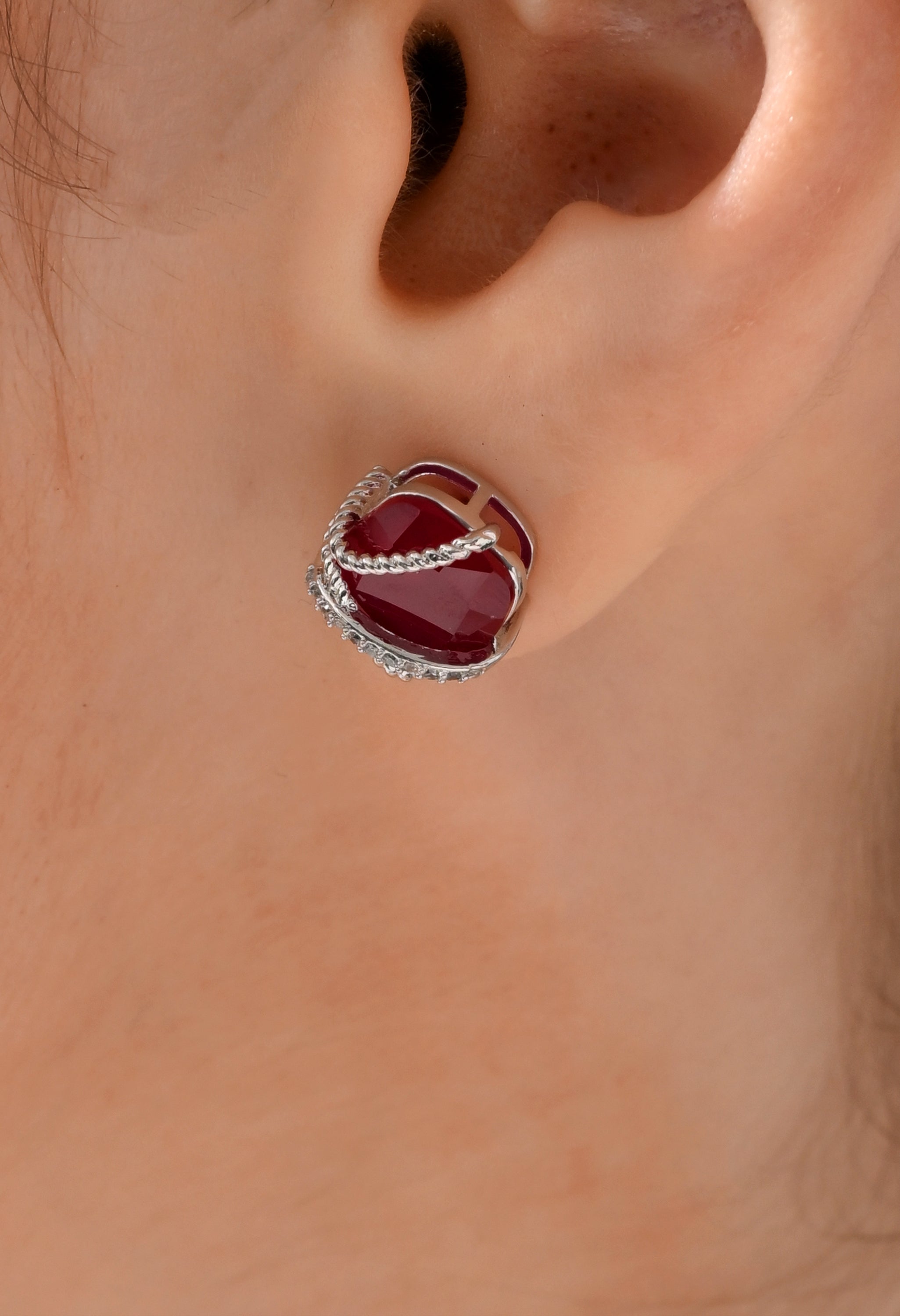 Crimson Charm Heart Pendant Set