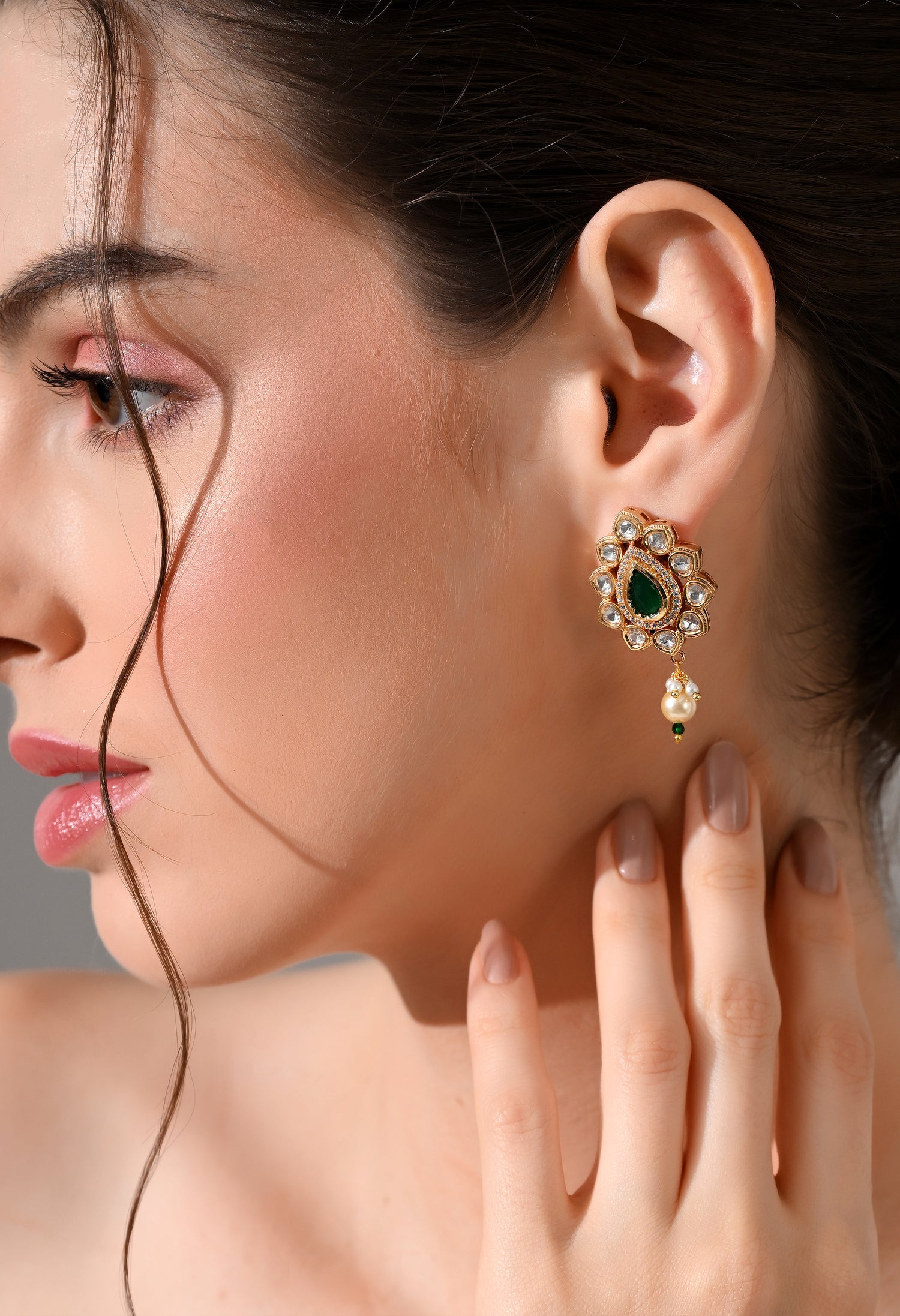 Regal Emerald Kundan Drop Earrings