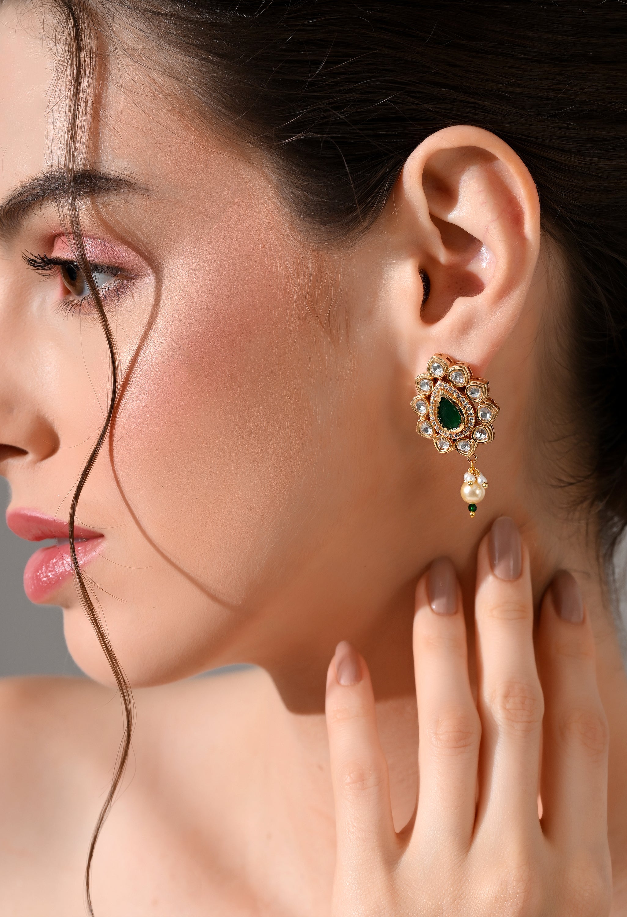 Regal Emerald Kundan Drop Earrings