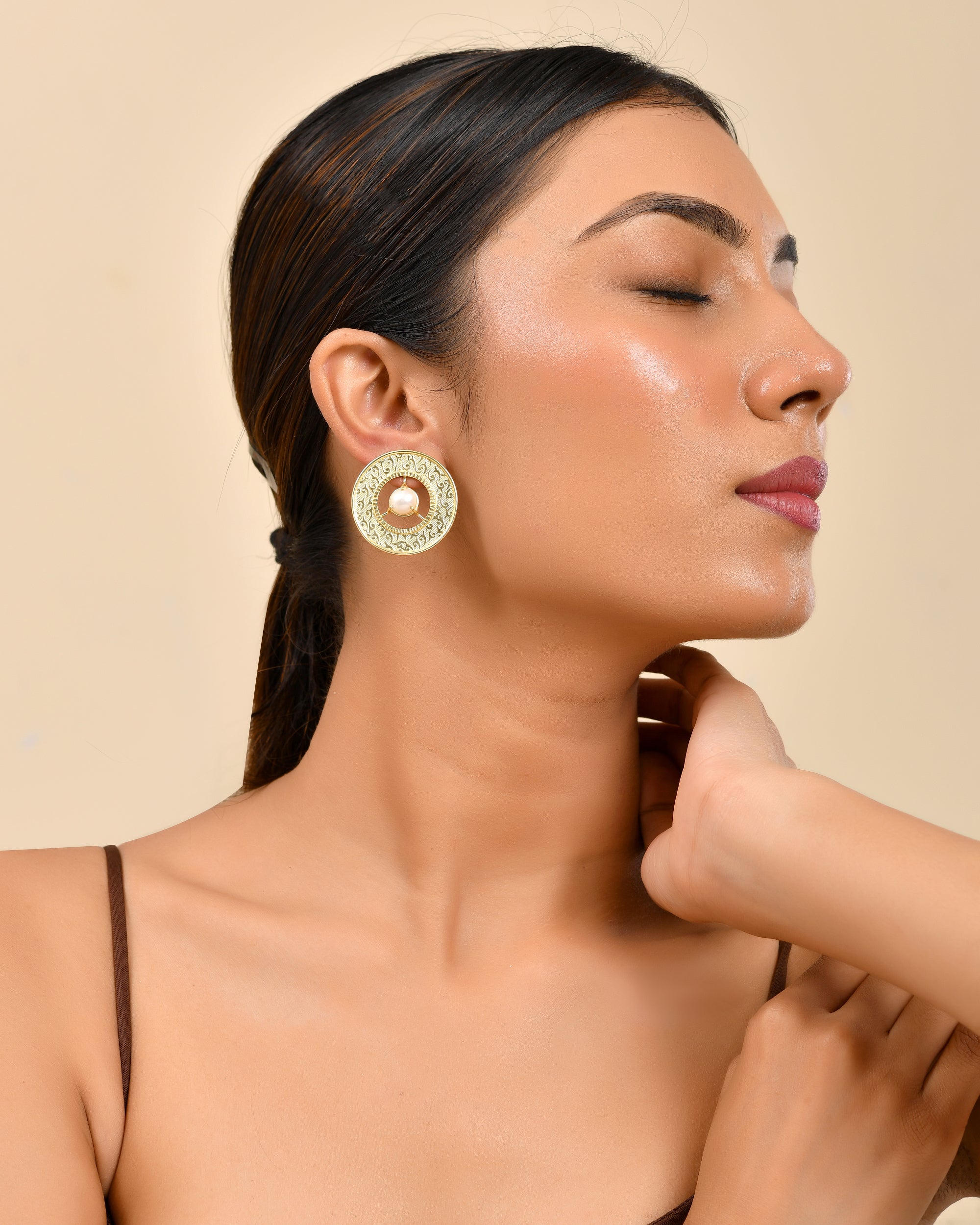 Classic Round Pearl Stud Earrings