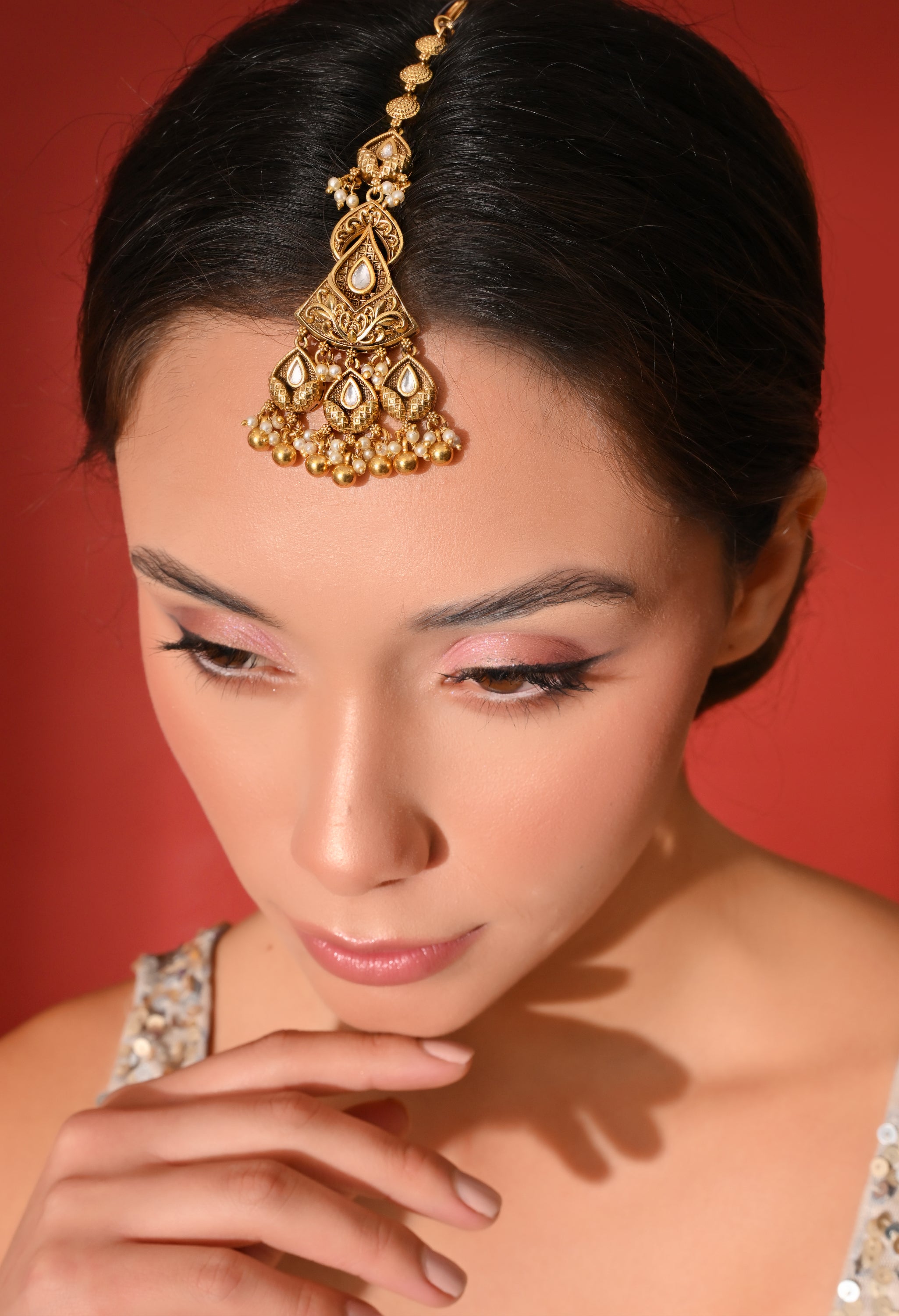 Antique Gold Pearl Drop Maang Tikka