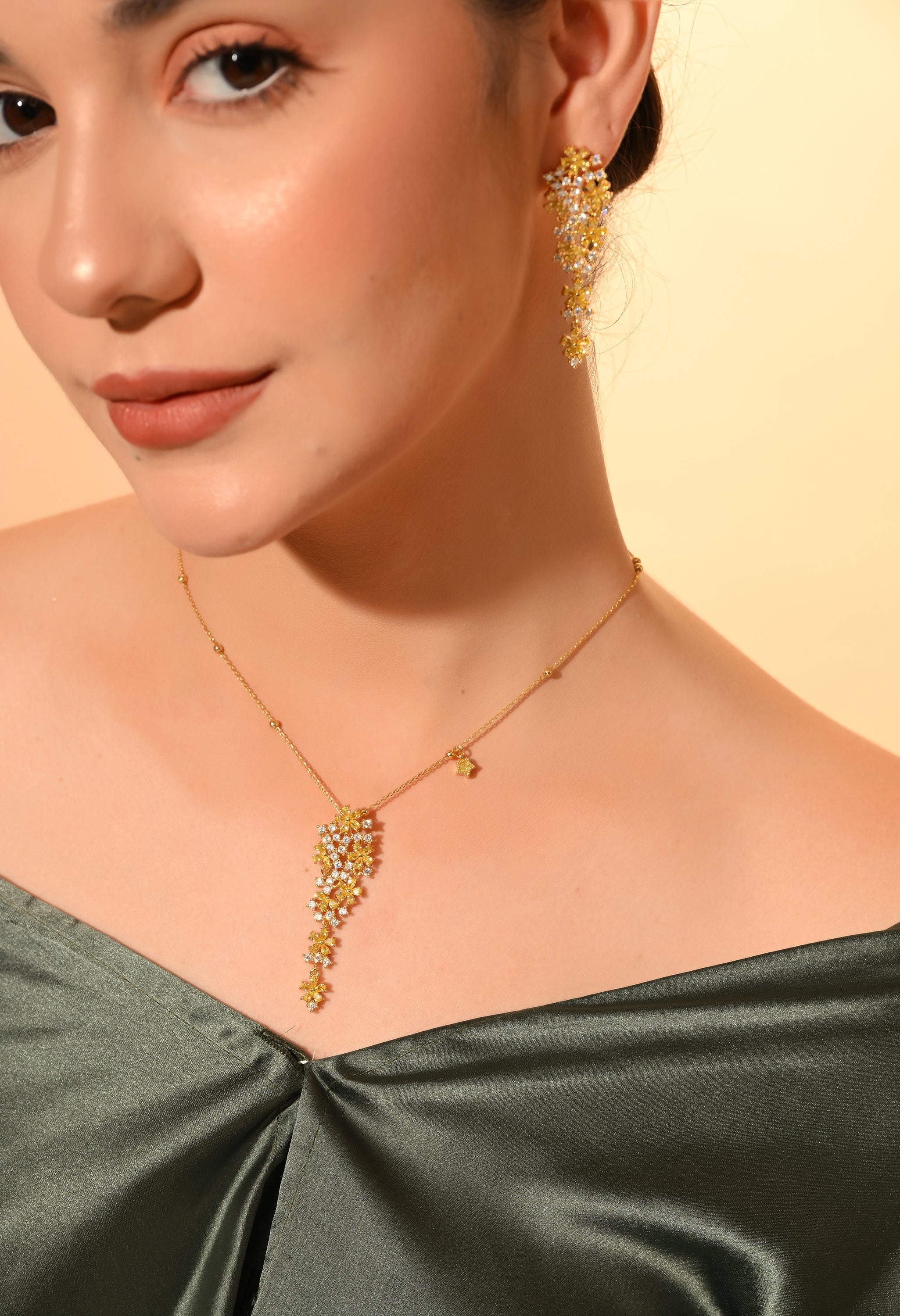 Golden Cascade Jewelry Set