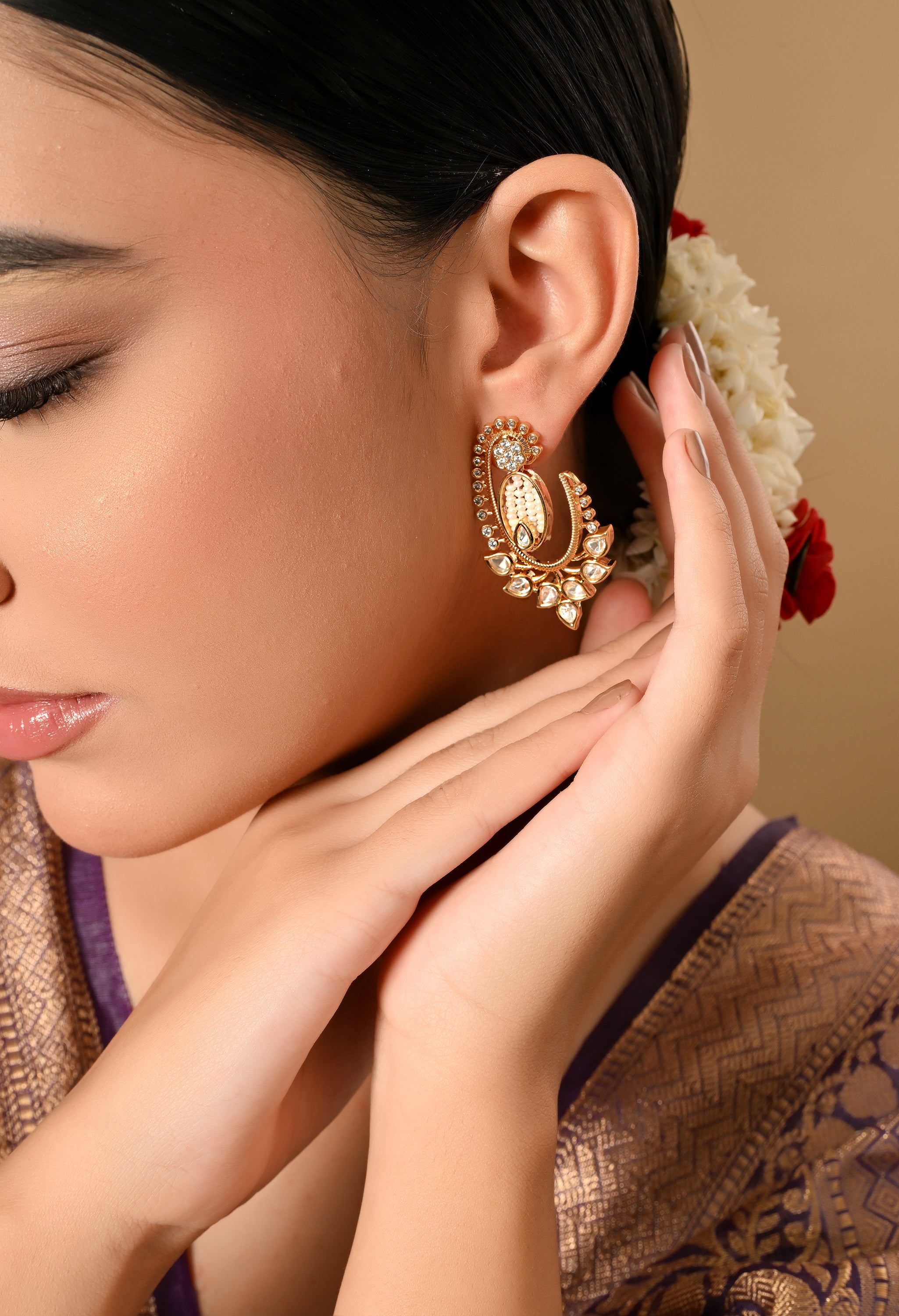 Elegant Gold Leaf Earrings