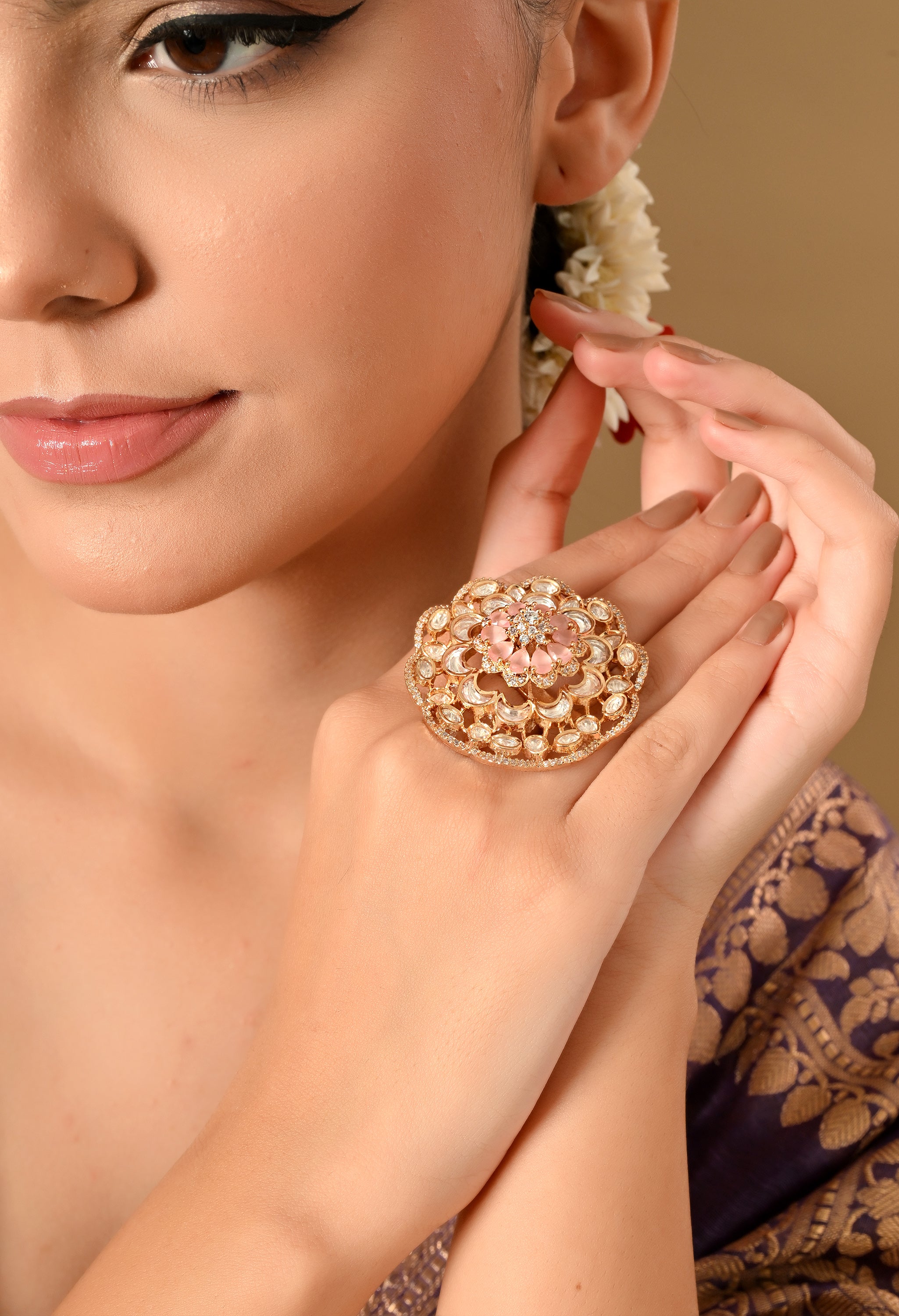 Sparkling Floral Elegance Ring