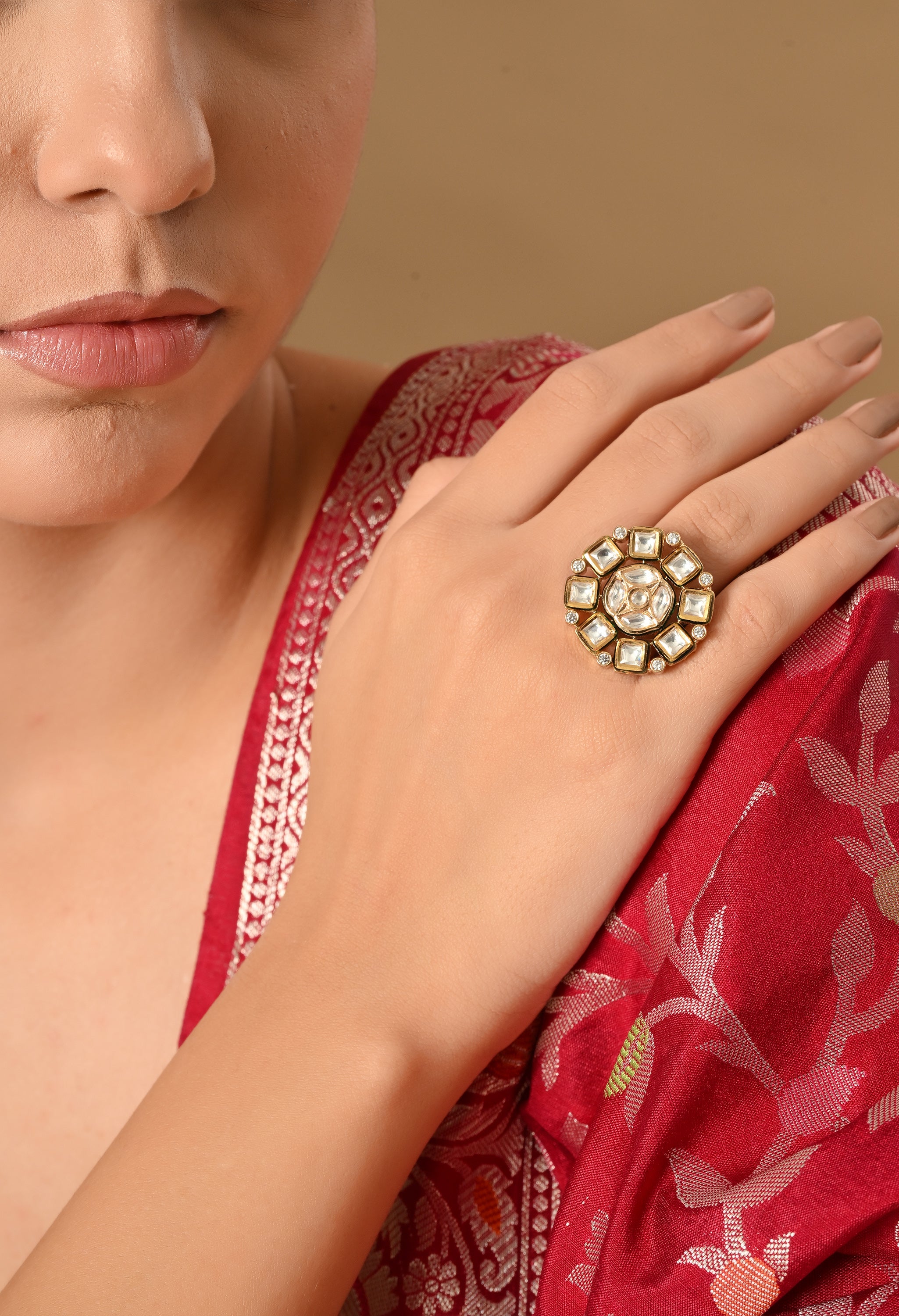 Elegant Floral Jewel Ring Delight
