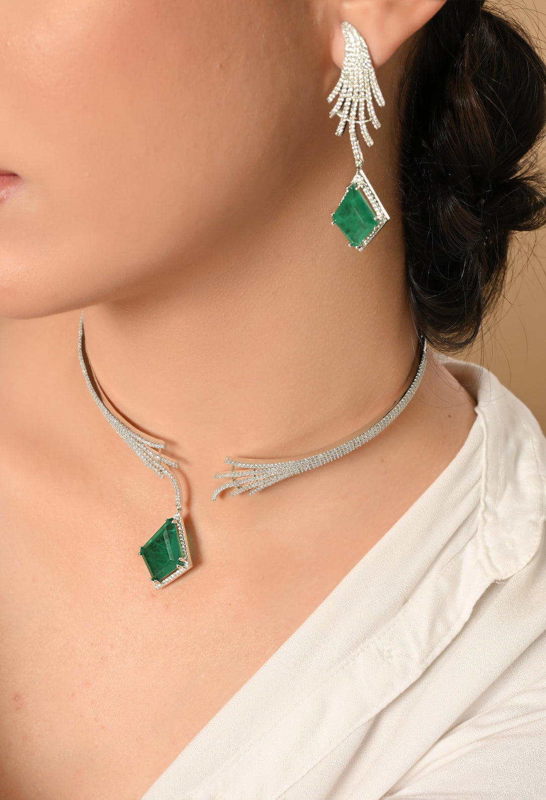 Enchanting Emerald Elegance Jewelry Set