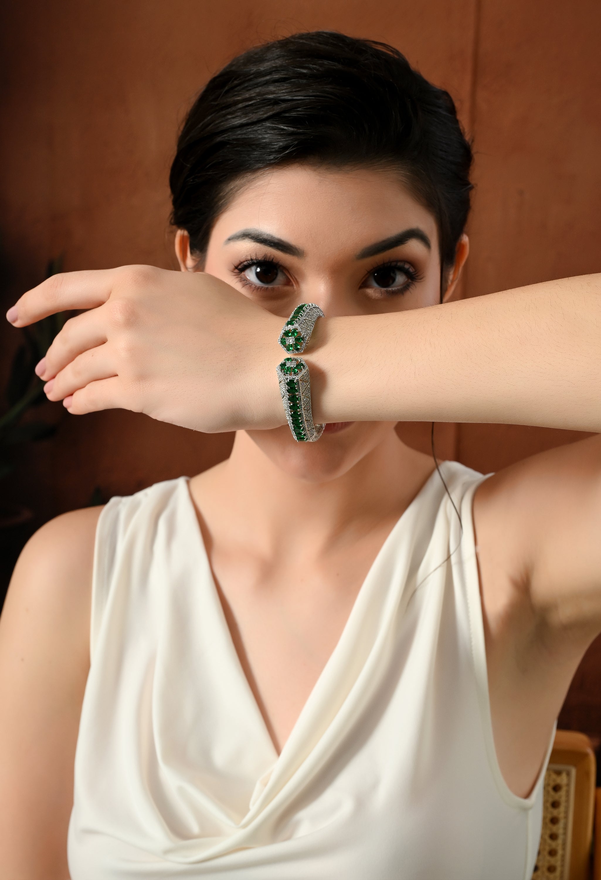 Emerald Glow Elegance Bracelet