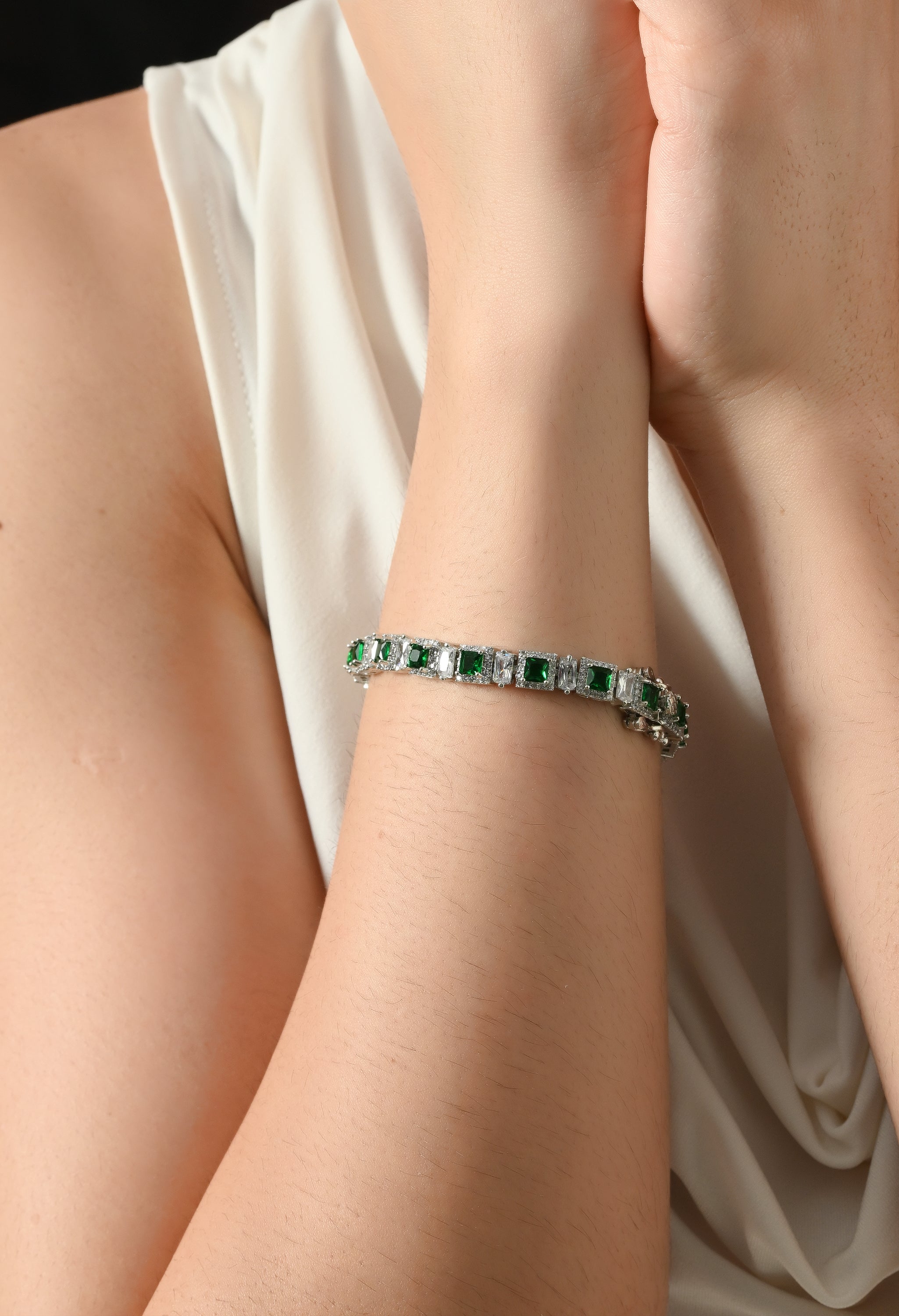 Royal Emerald Elegance Bracelet
