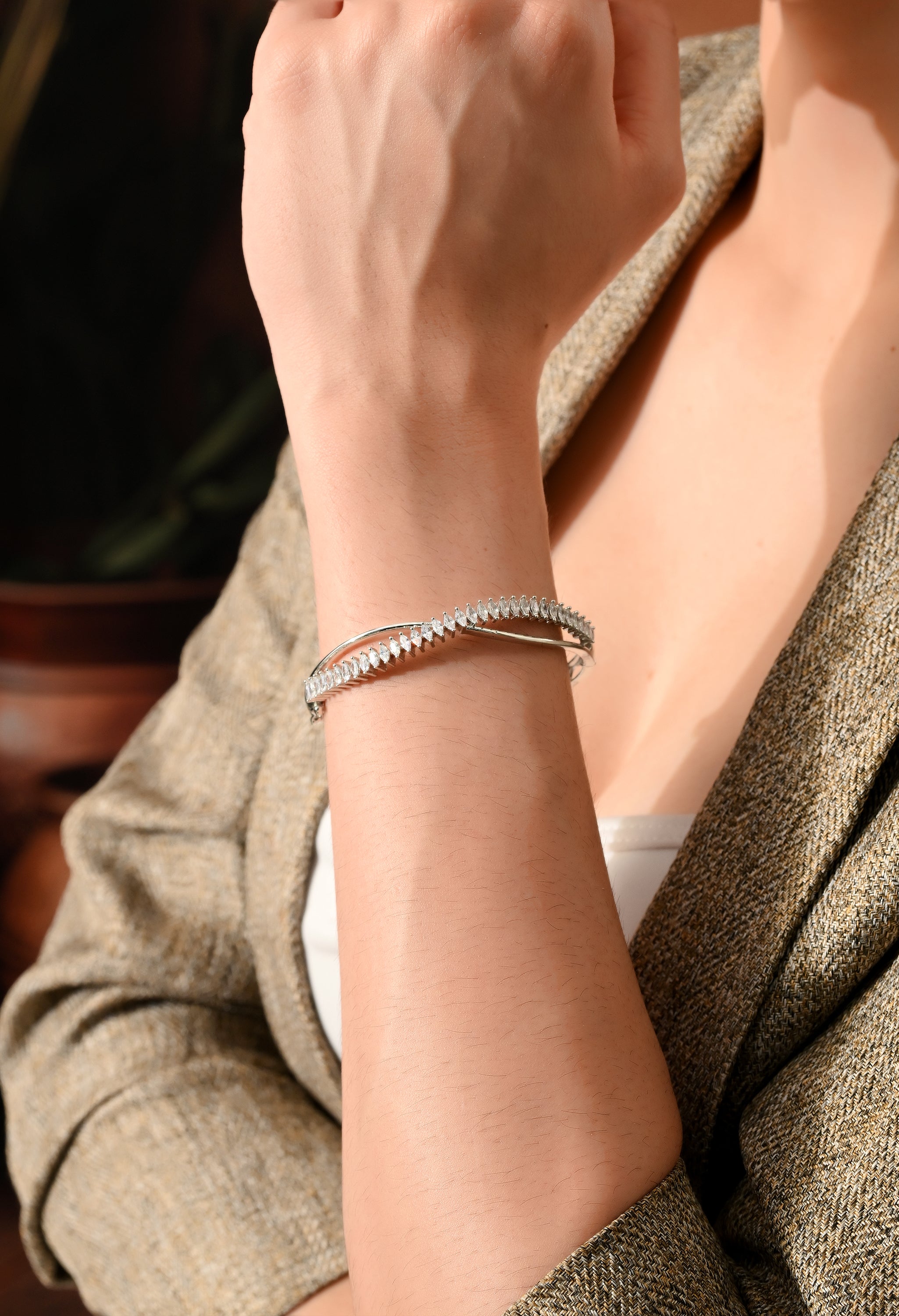 Elegant Silver Twisted Cuff Bracelet