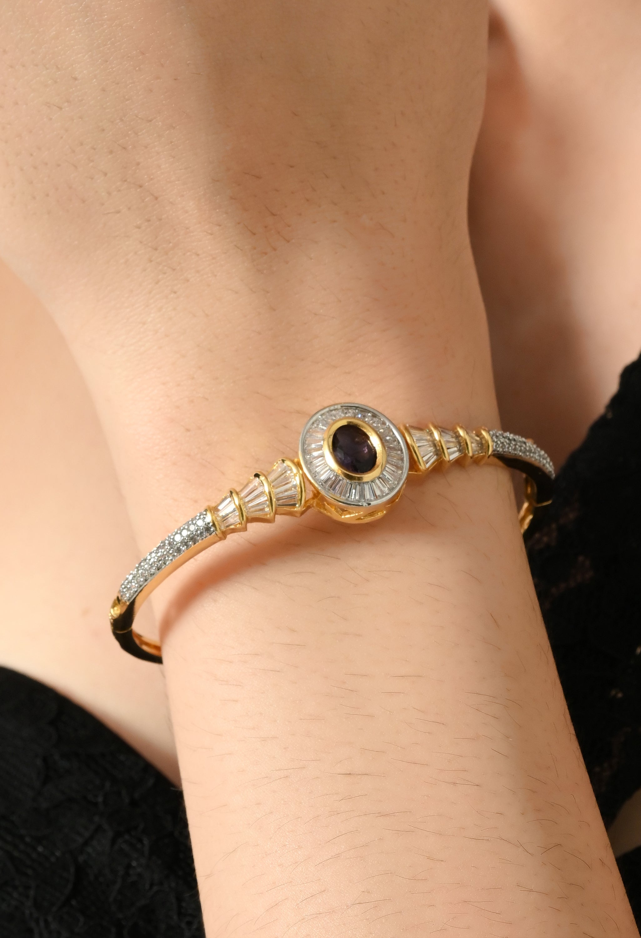 Elegant Radiance Crystal Bracelet