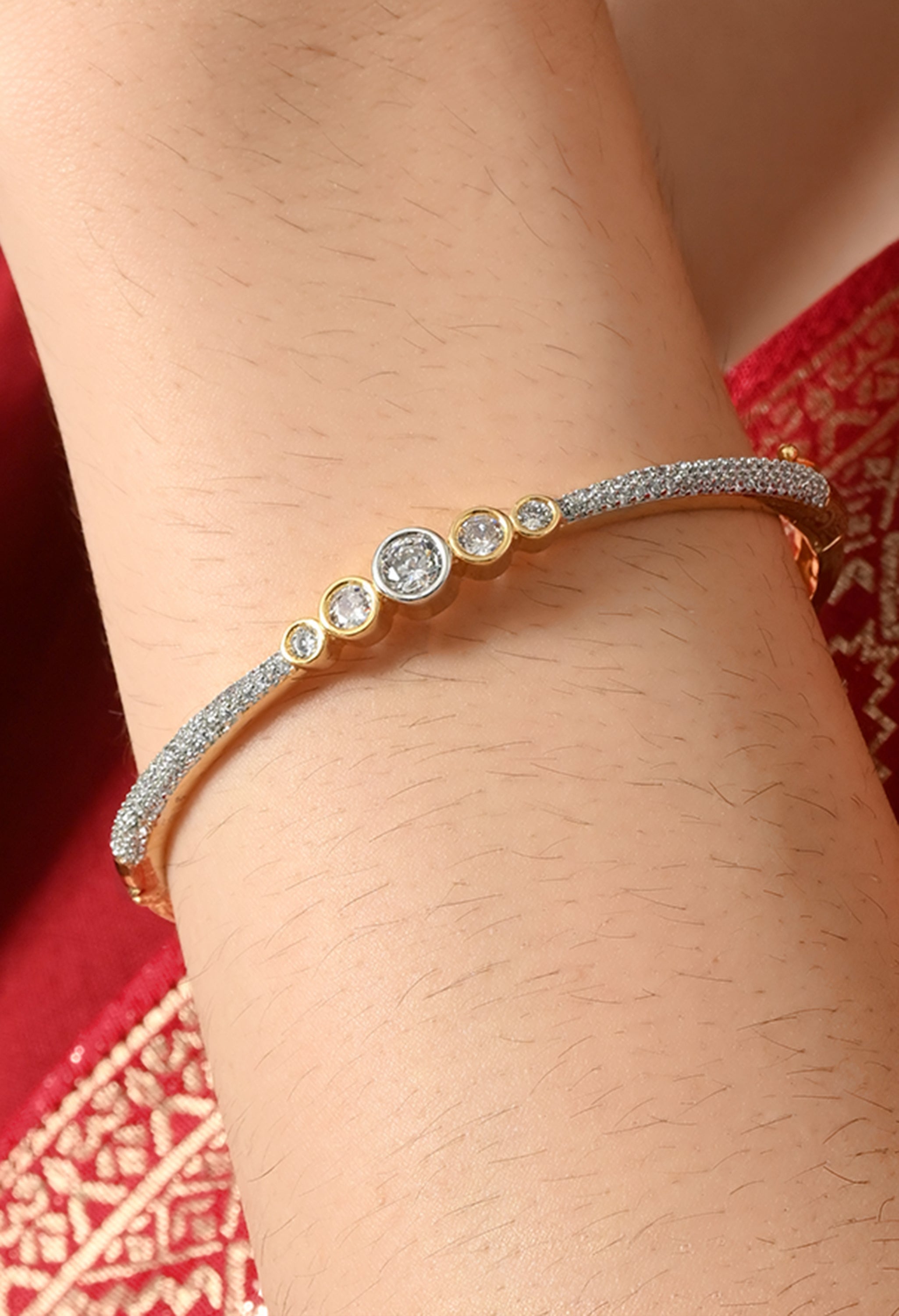 Golden Glow Sparkle Stone Bracelet