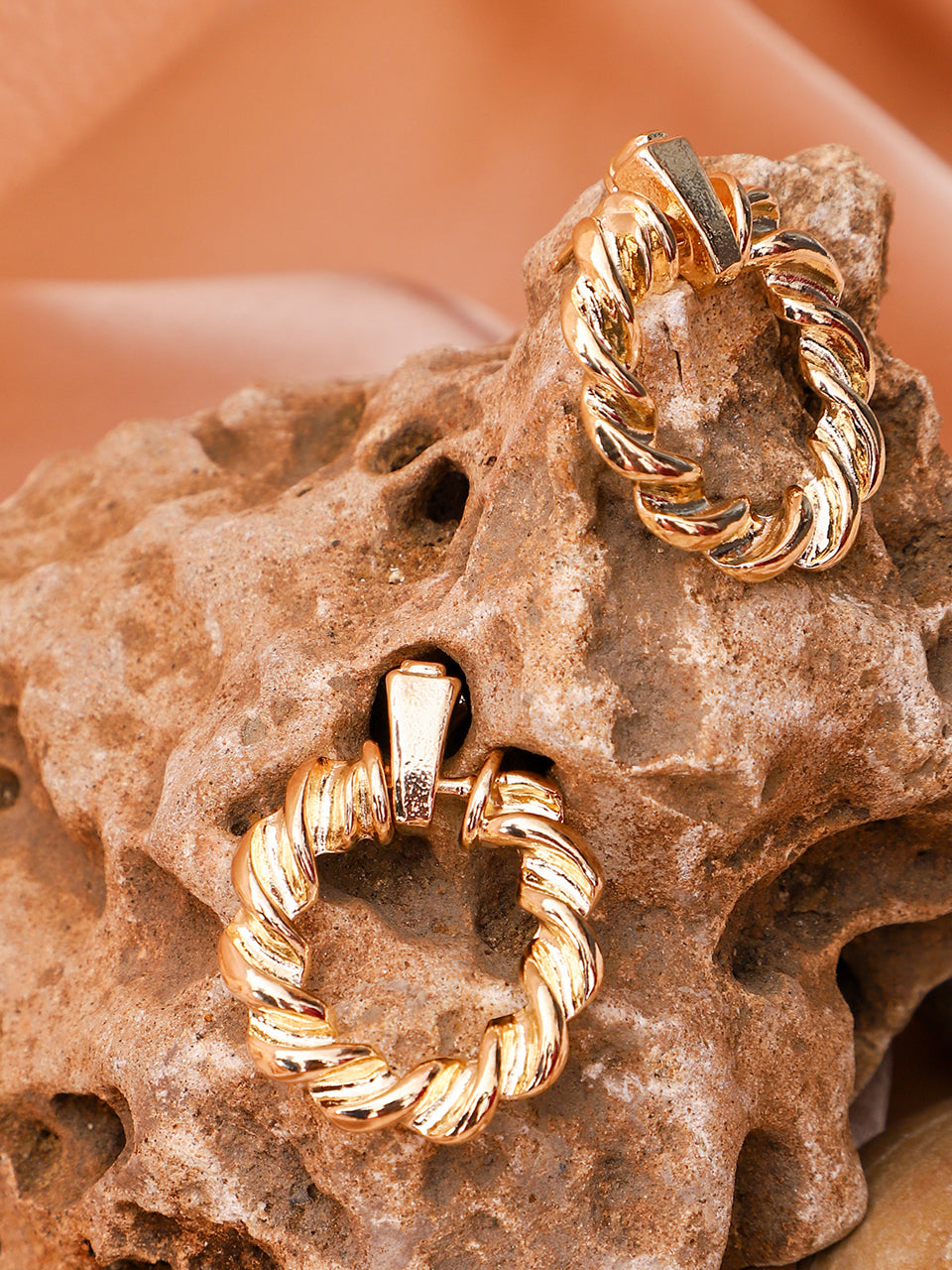 Dazzling Western Elegance Earrings