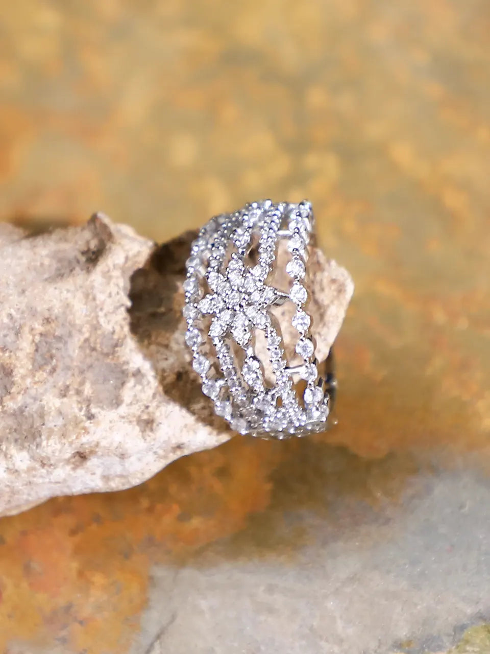 Gulnoor Ring