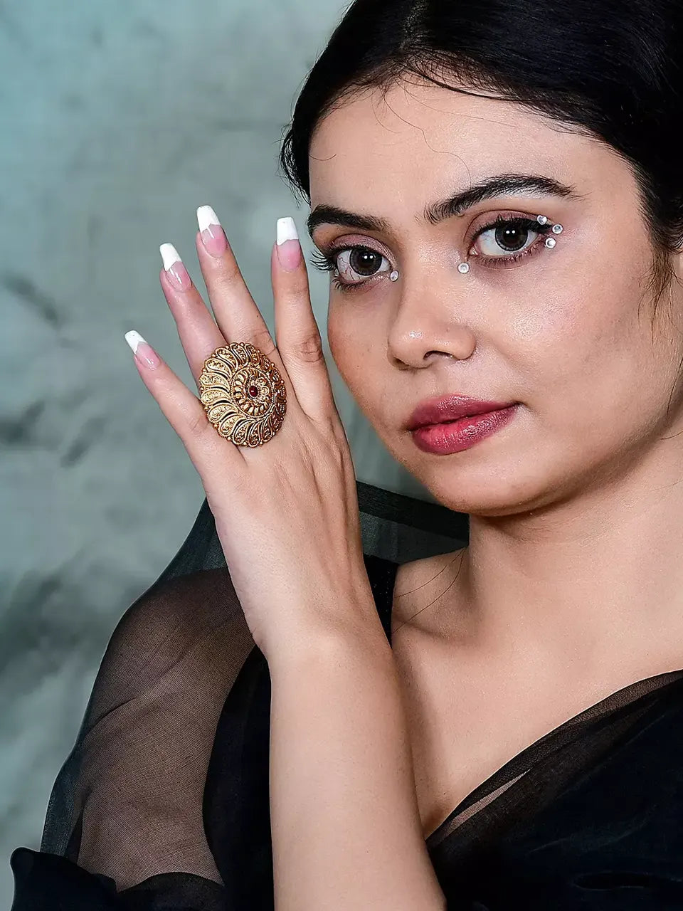 Samara Finger Ring