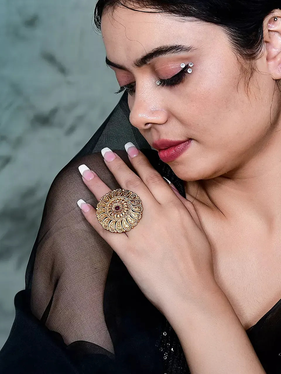 Samara Finger Ring