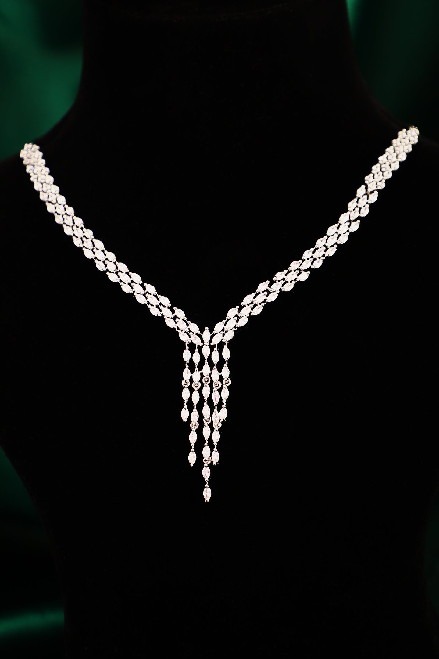 Aliza Necklace Set