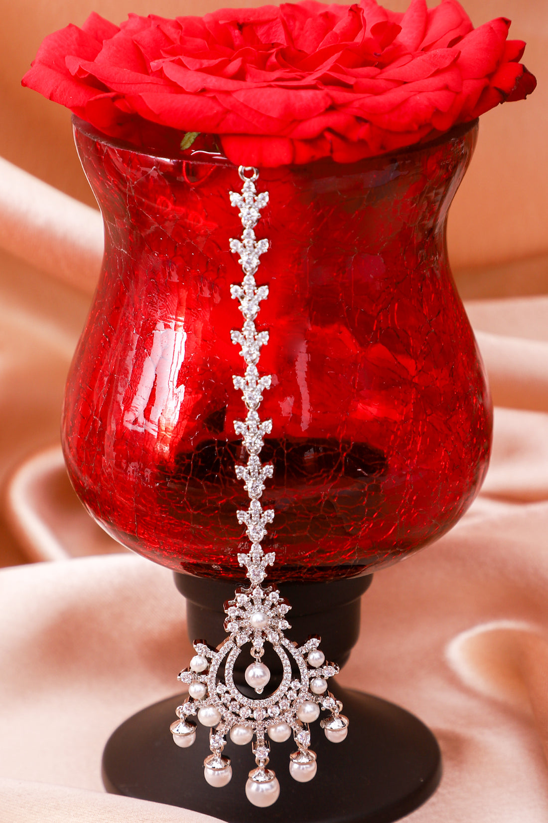 Regal Radiance Mang Tika