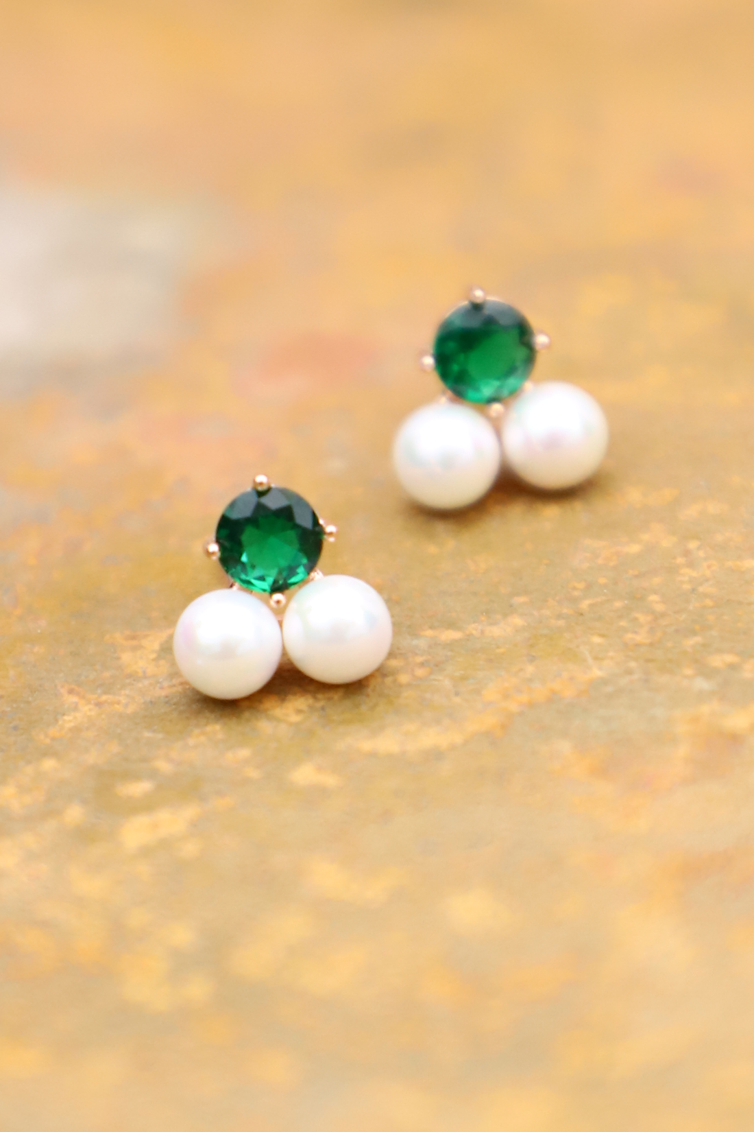 Zeena Studs