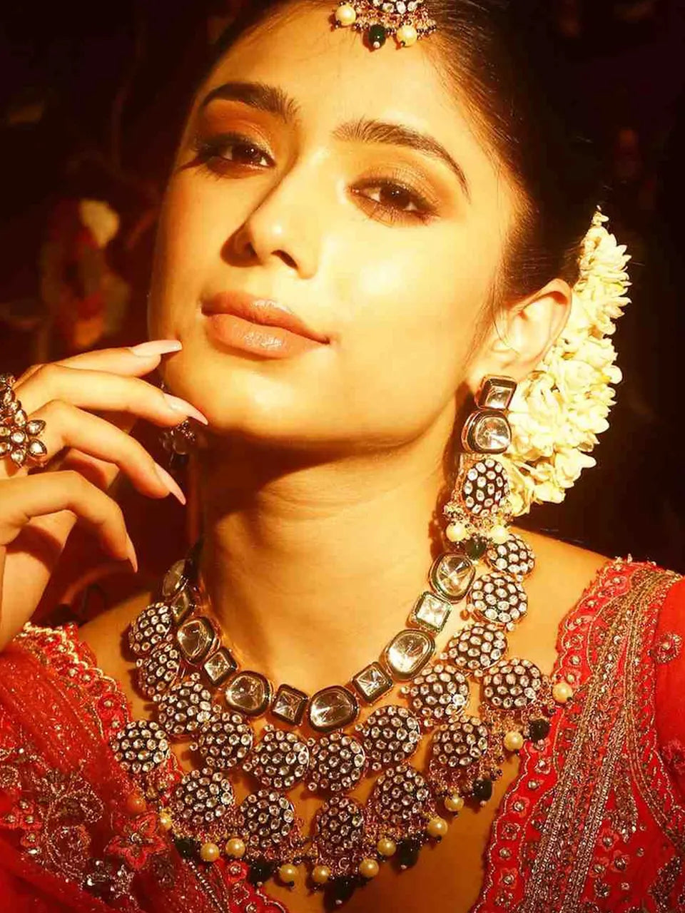 Gauhar Necklace Set