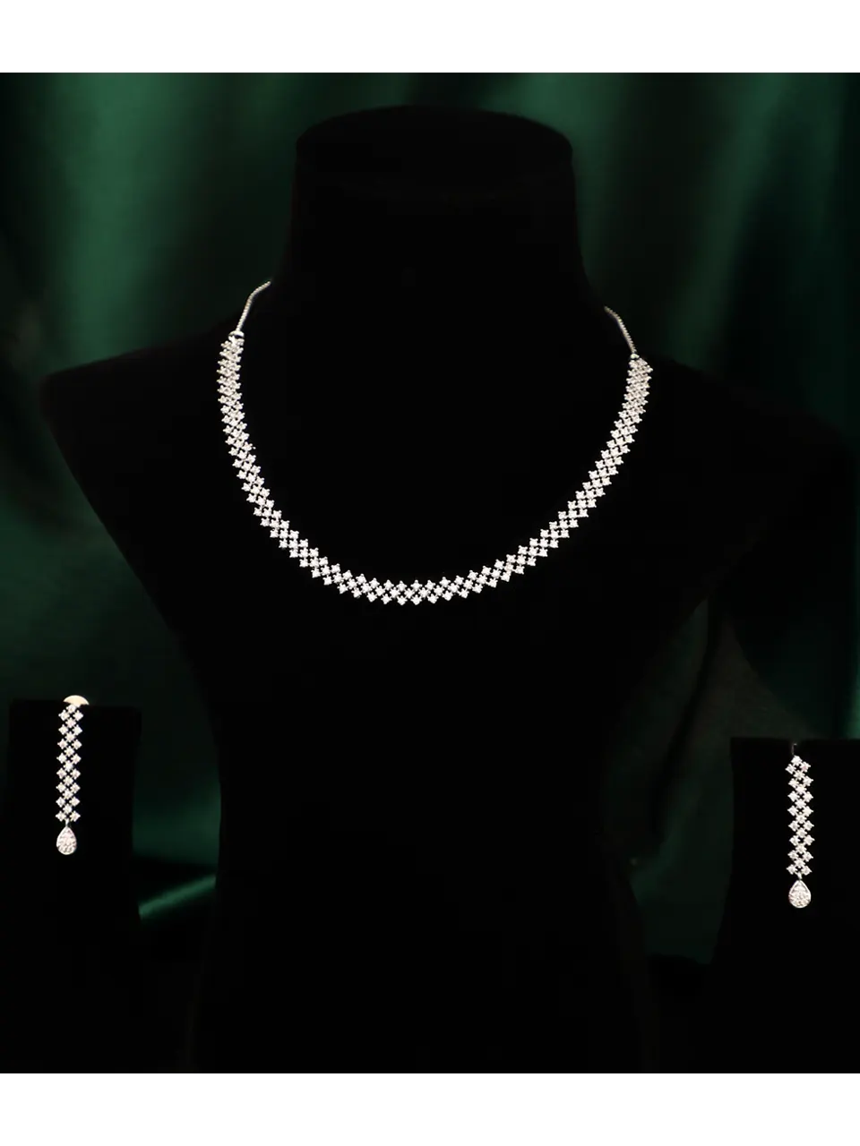 Layla Necklace Set