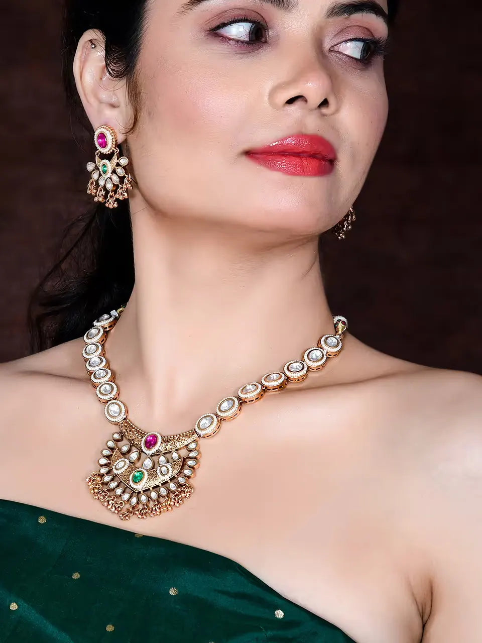 Nayra Necklace Set