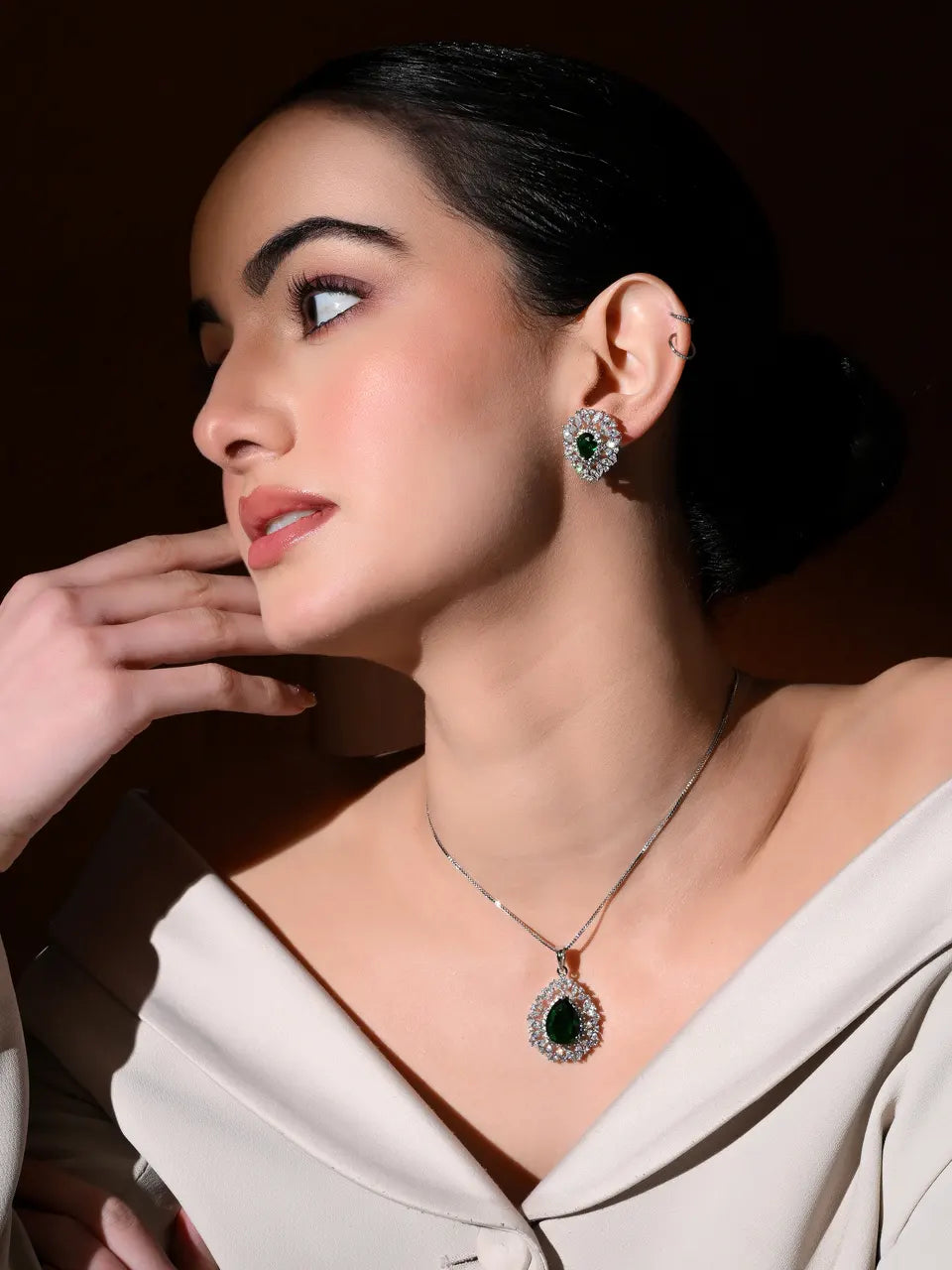 Emerald Halo Elegance Set
