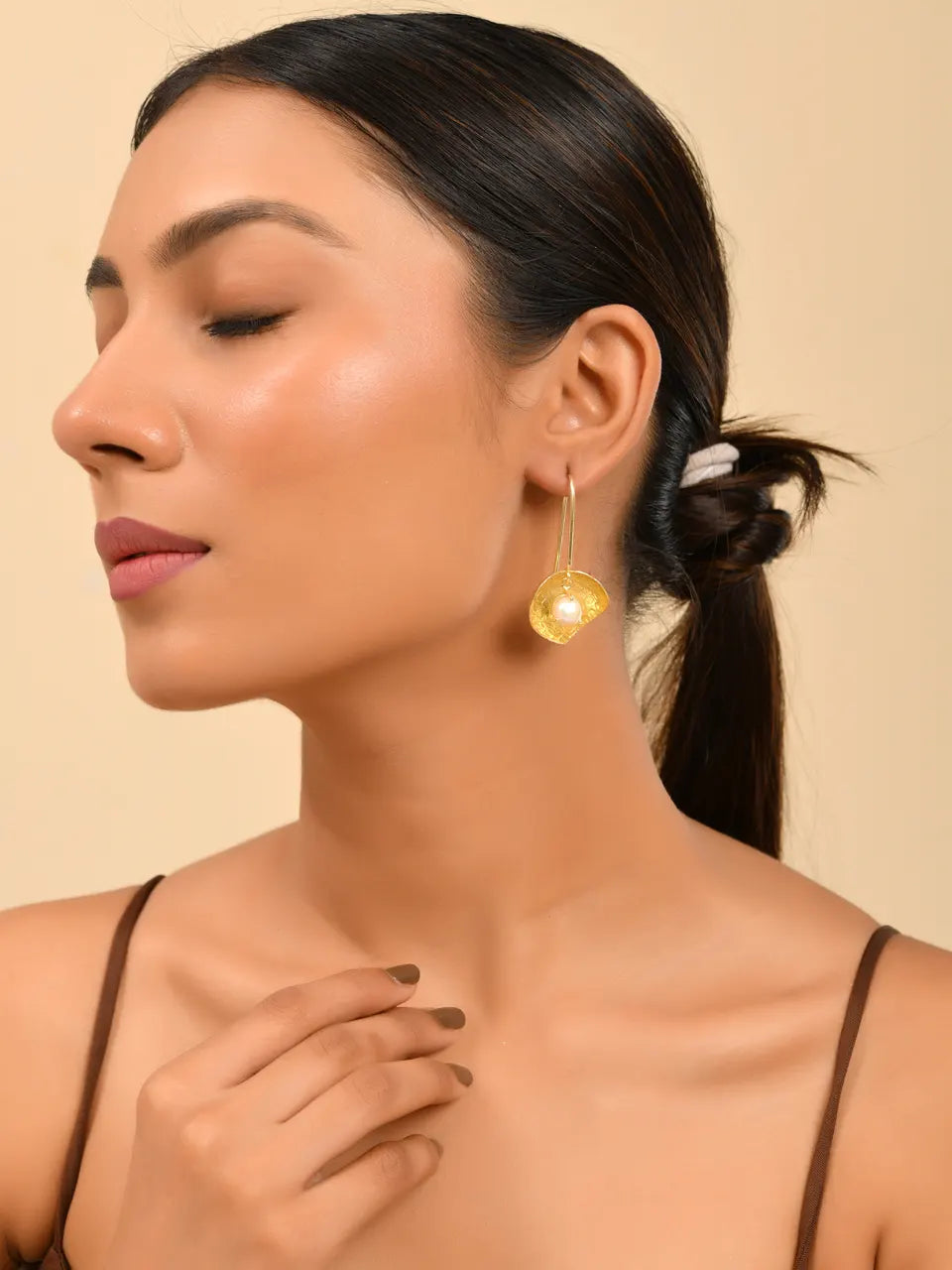 Textured Gold Pearl Drop Earrings