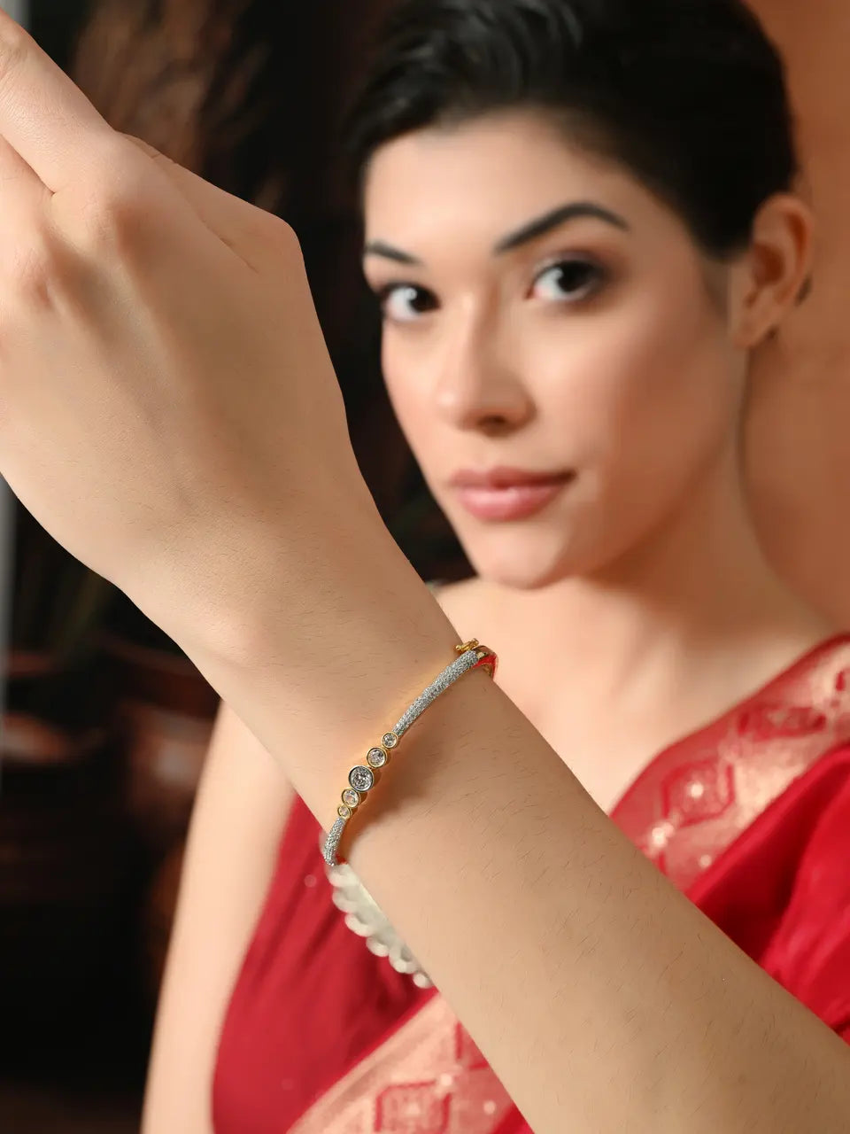 Golden Glow Sparkle Stone Bracelet
