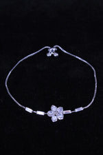 Load image into Gallery viewer, Flower Bracelet
