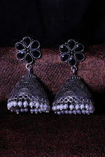 Load image into Gallery viewer, Paakhi Earrings
