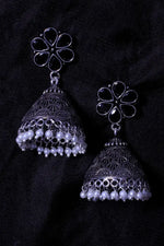 Load image into Gallery viewer, Paakhi Earrings
