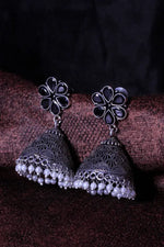 Load image into Gallery viewer, Paakhi Earrings
