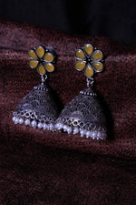 Load image into Gallery viewer, Paakhi Earrings
