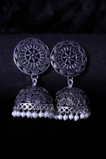 Load image into Gallery viewer, Falak Earrings

