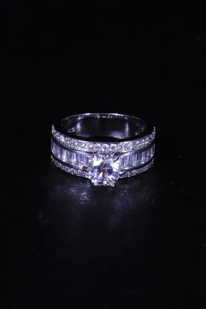 Leona Ring